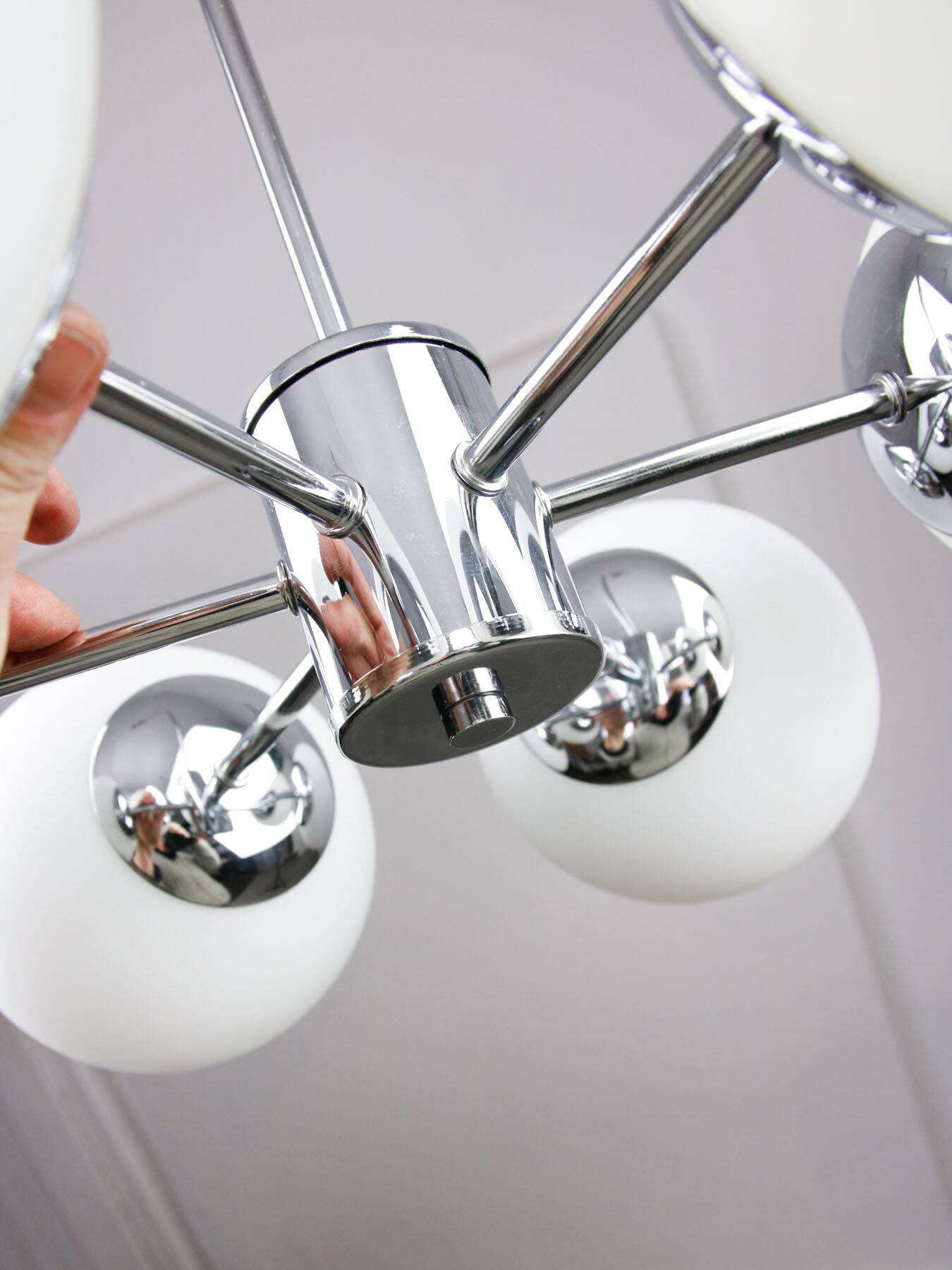 Space Age Italian Sputnik Chrome and Opaline Chandelier, 1970s