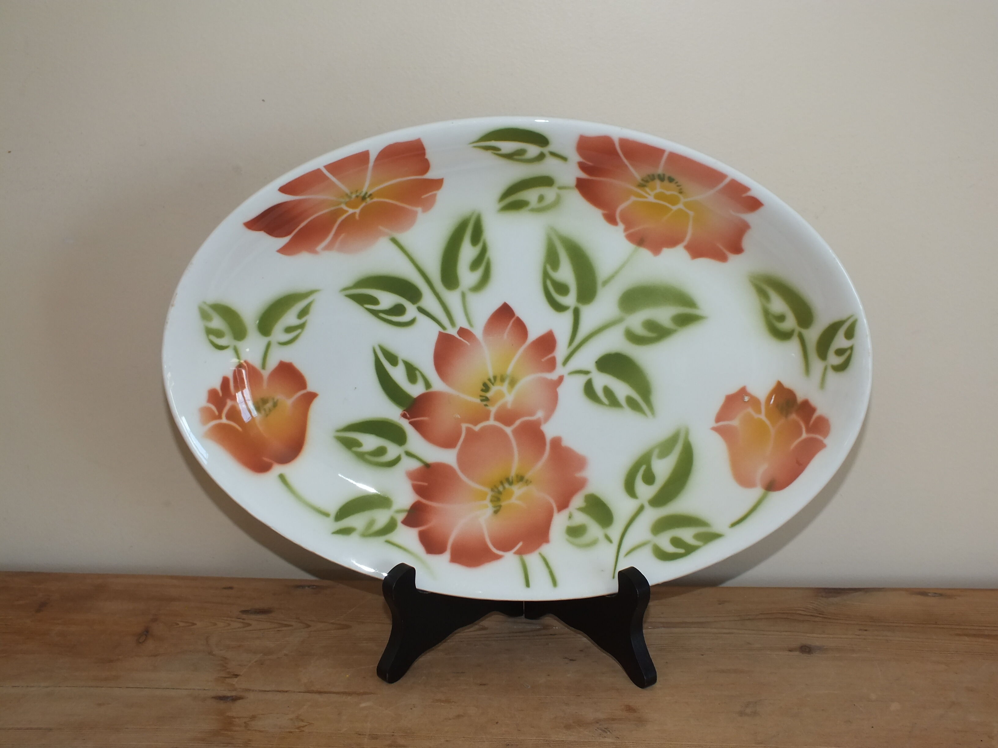 Vintage oval dish Moulin des Loups Orchies flowers