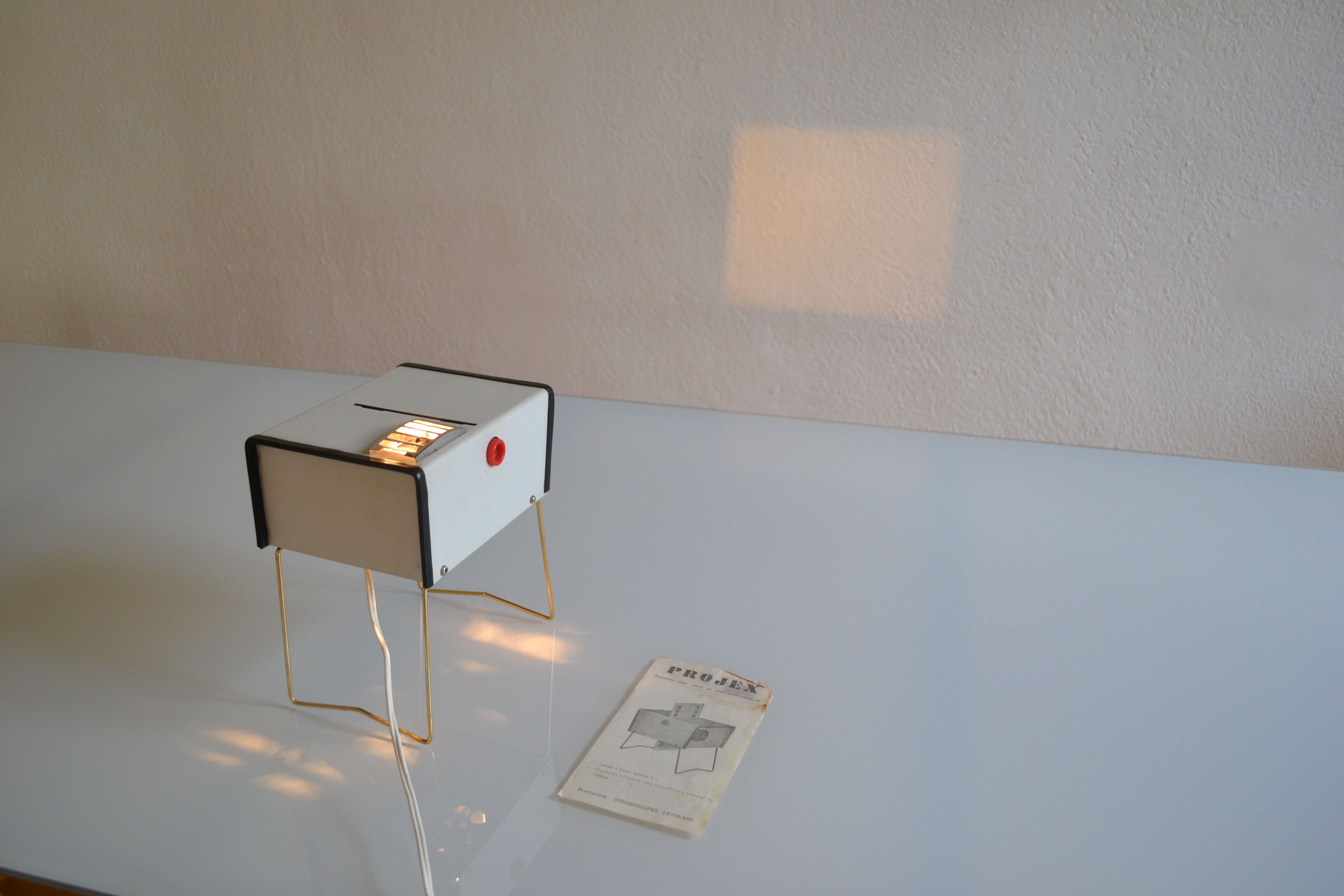 Lestrade projex junior stereoscope projector