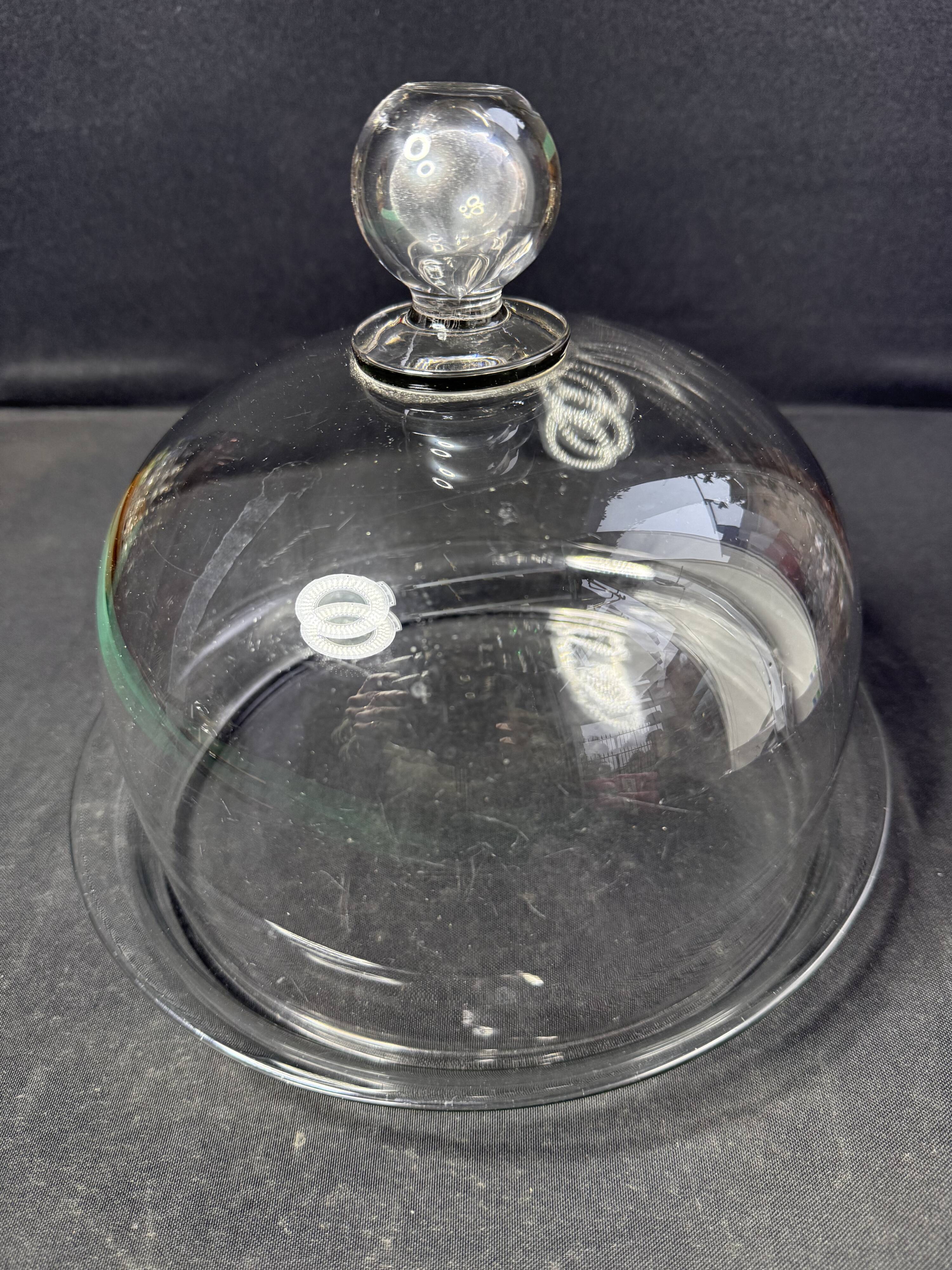 Cheese dome with rimmed tray – ½ blown and cut crystal