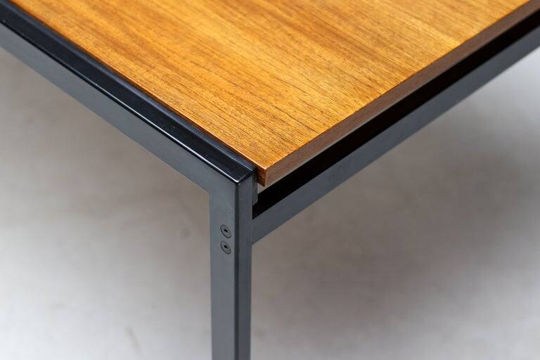 Mid-century modern extendable dining table by Pastoe, Netherlands