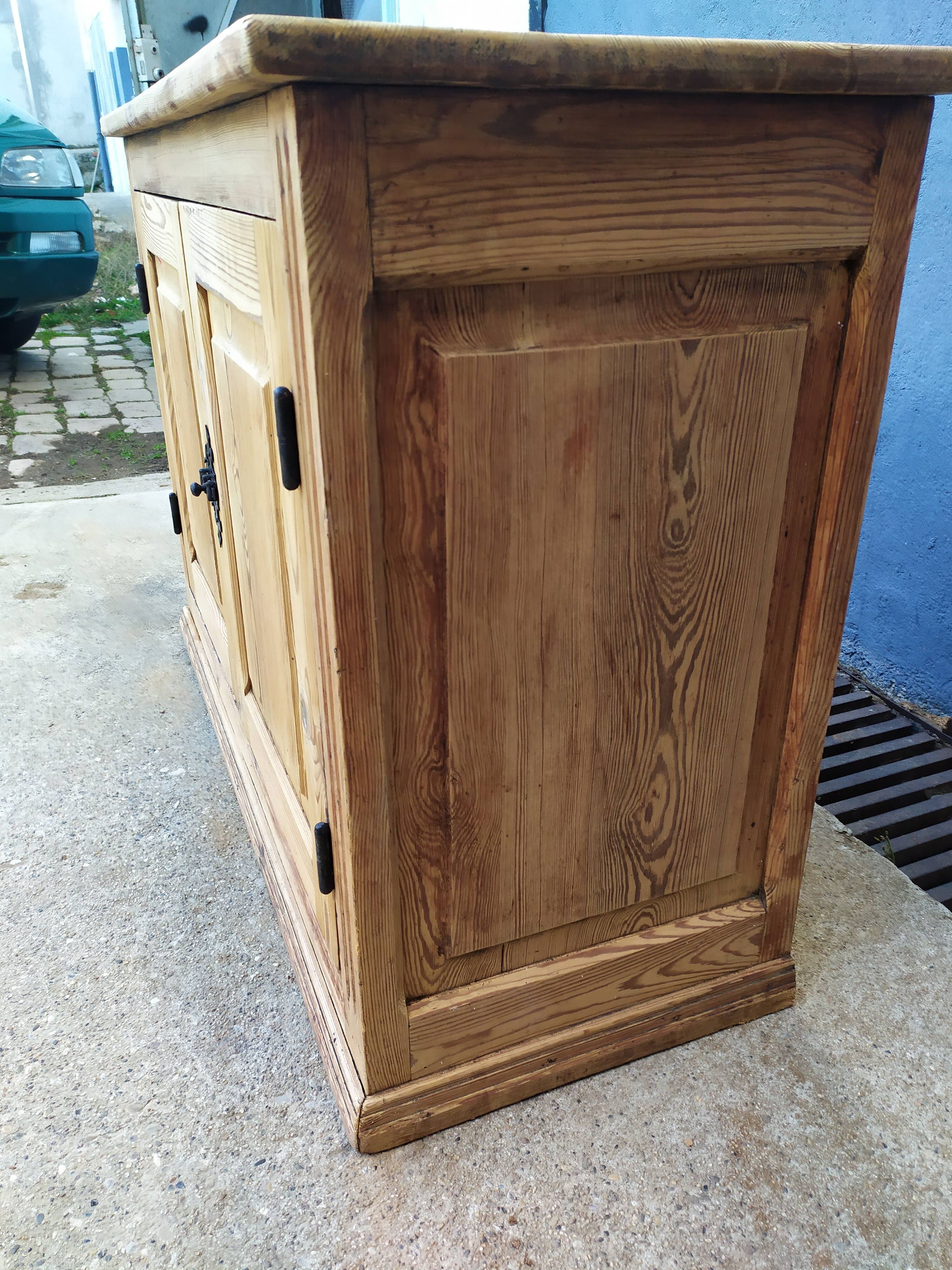 Buffet stripped fir