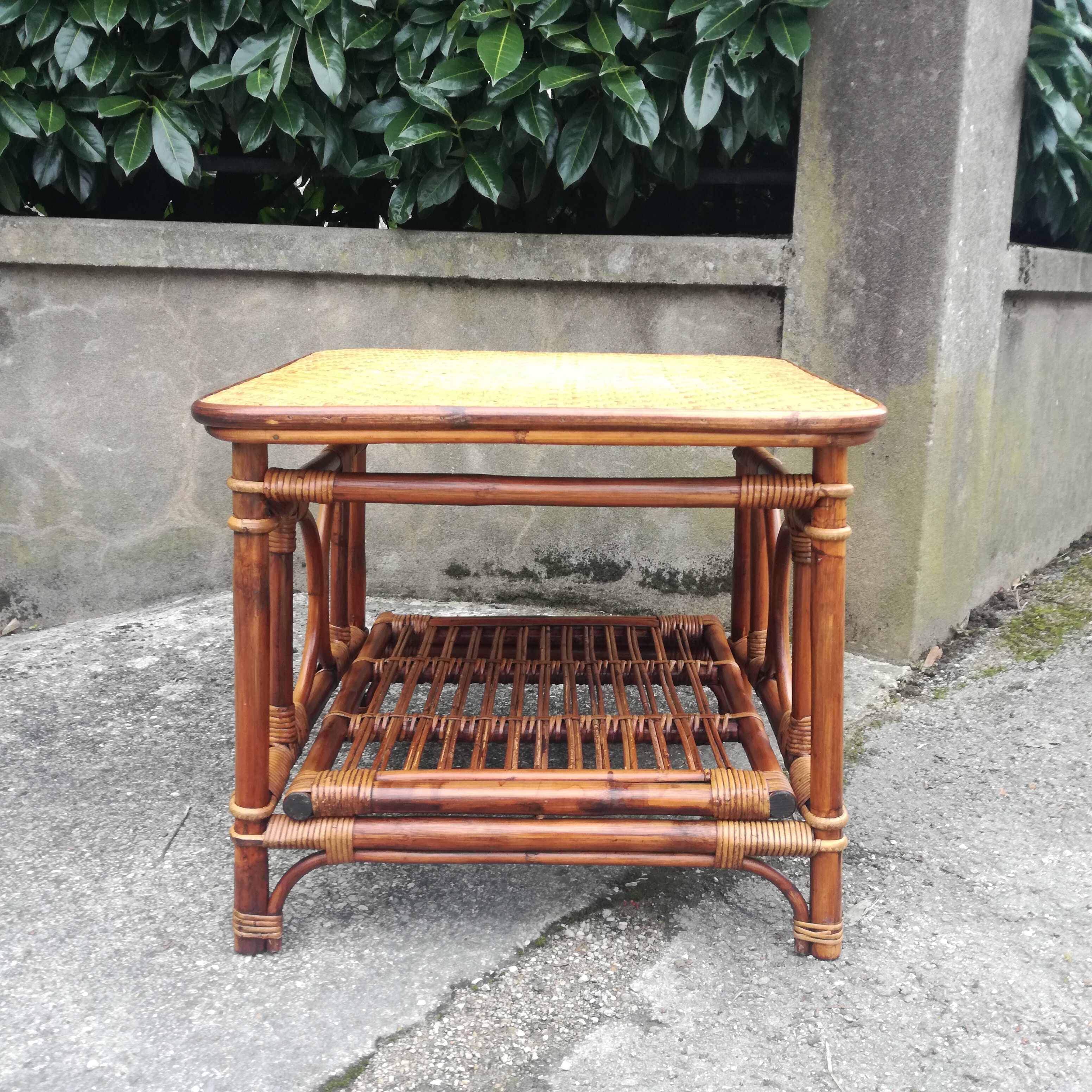 Square rattan side table 62x62