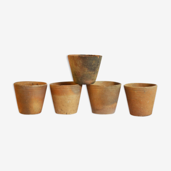 5 old terracotta pots