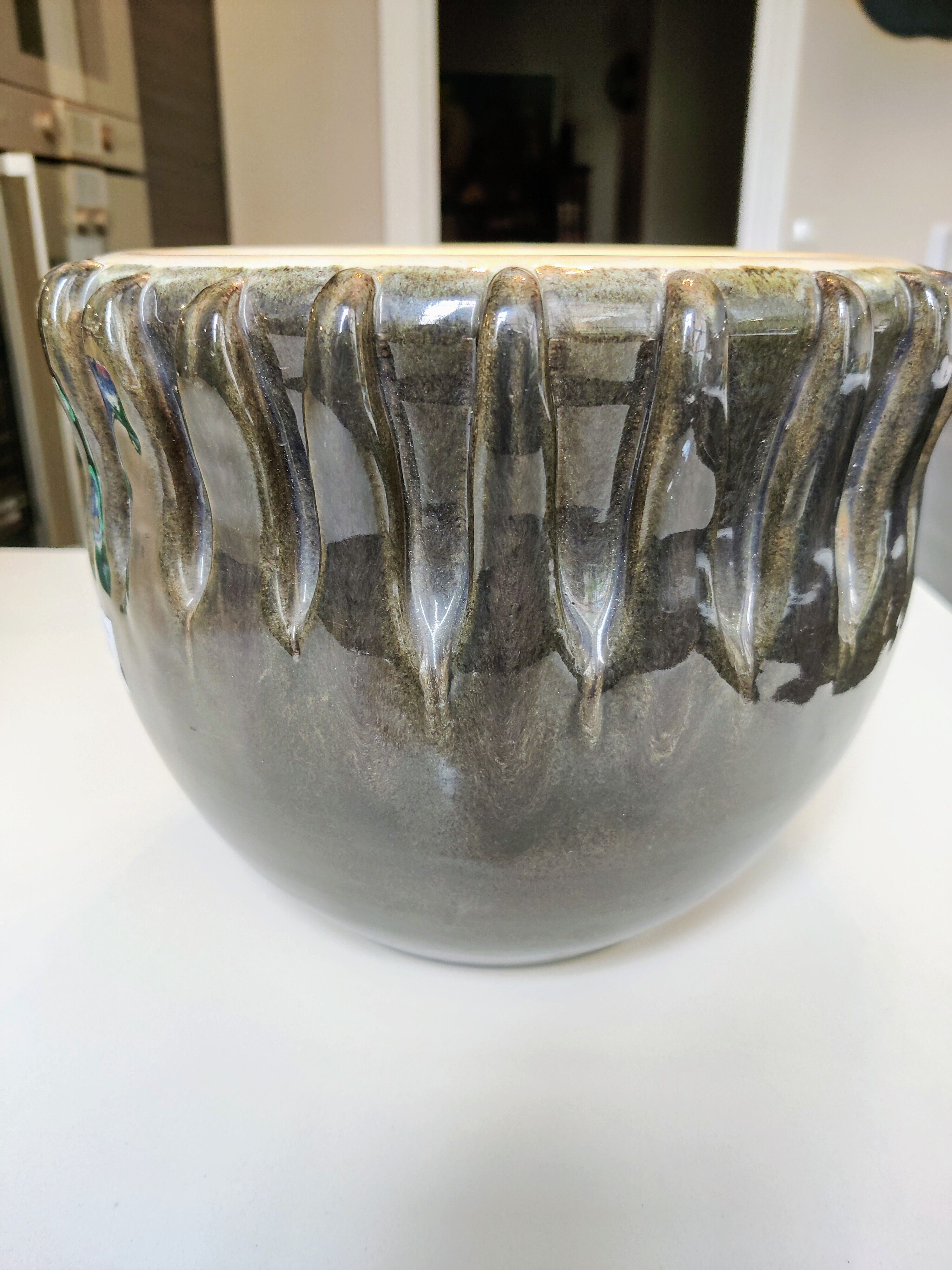 Large Accolay Ceramics Pot Cache