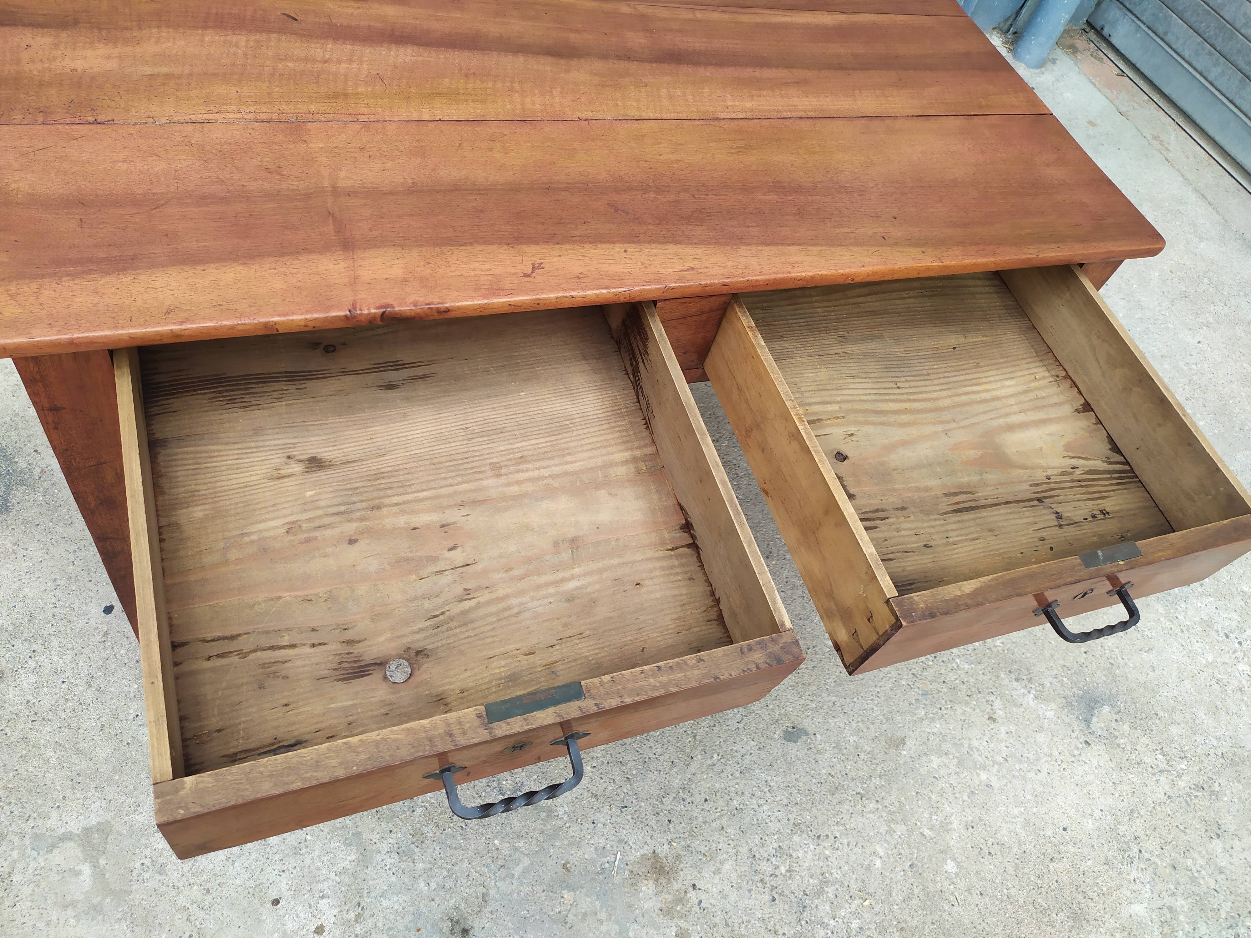 Table de ferme