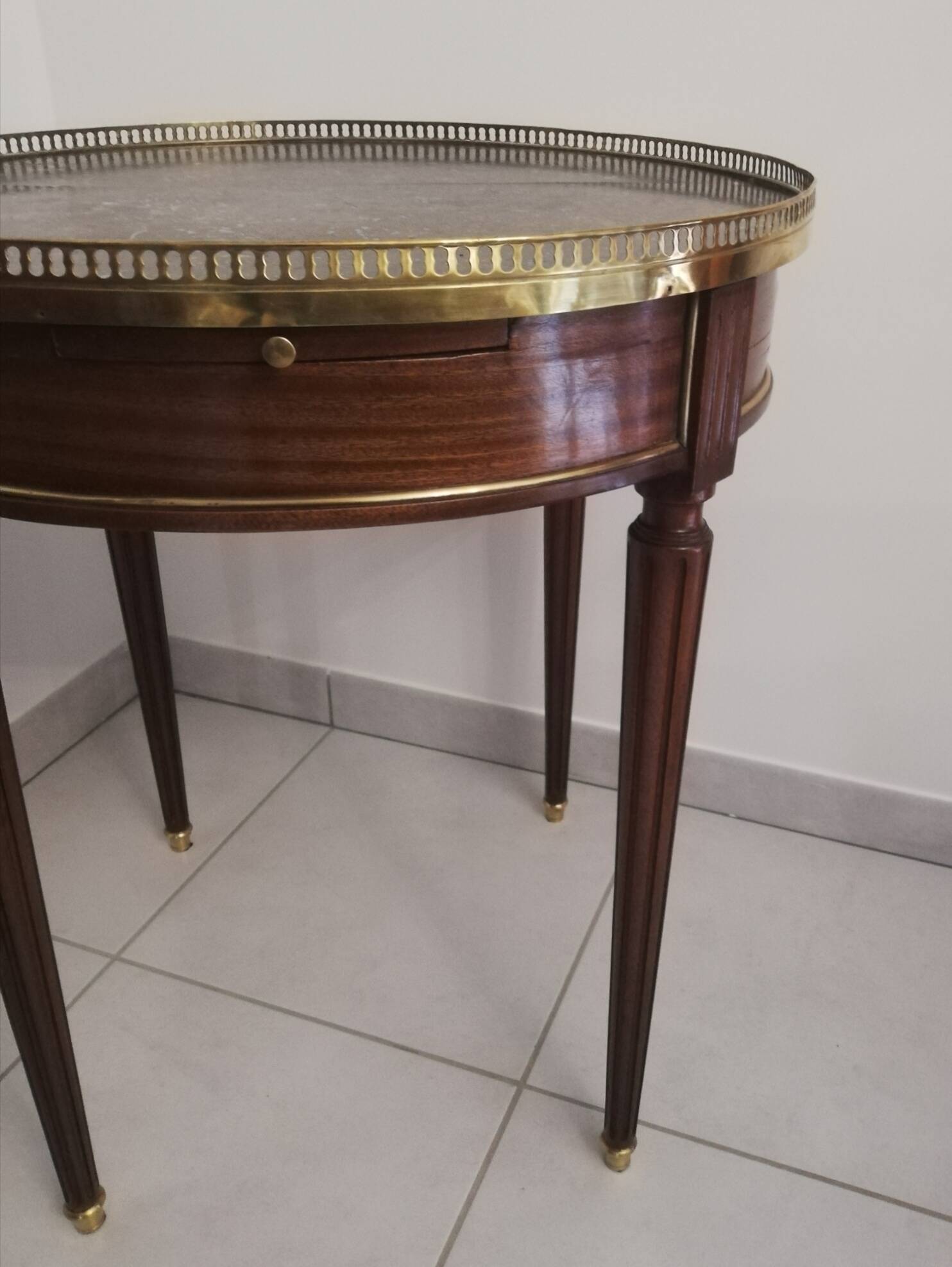 Mahogany hot water bottle table