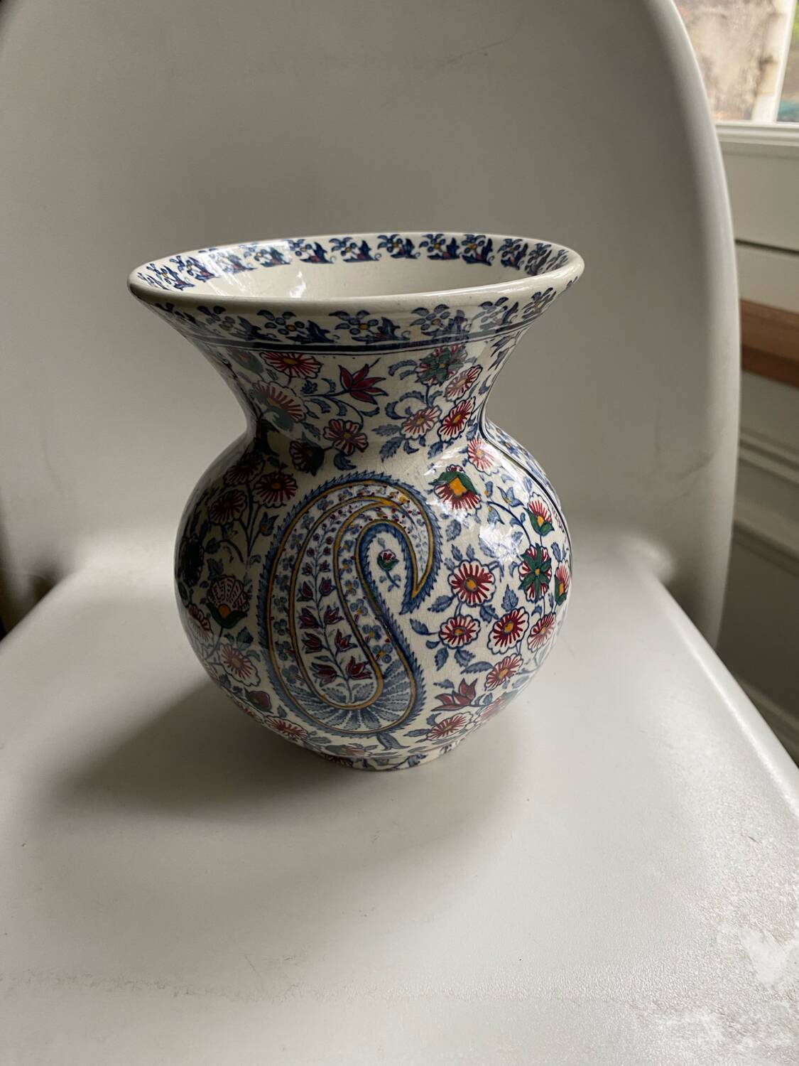 Antique Gien cashmere vase
