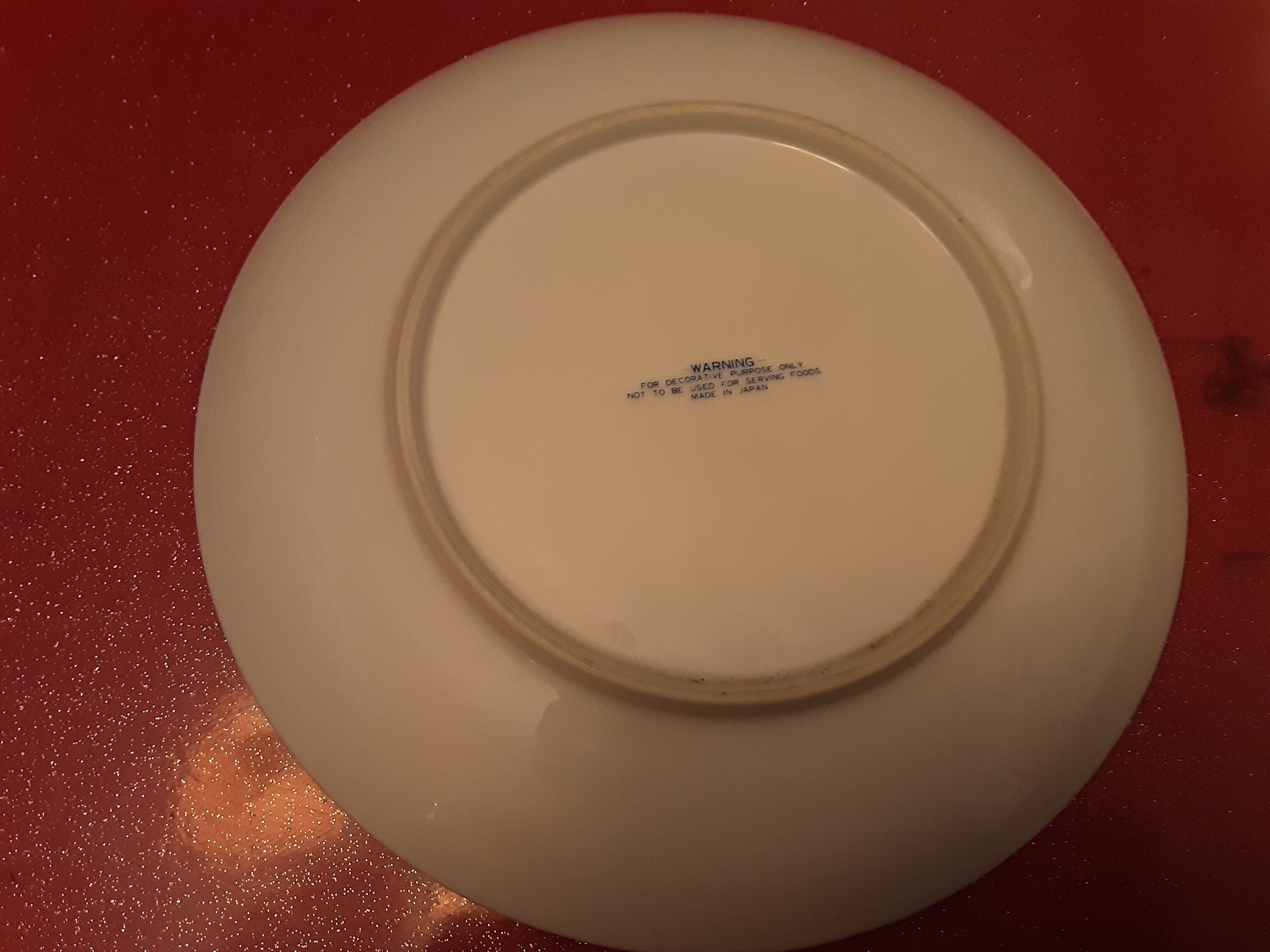 Porcelain plate blue