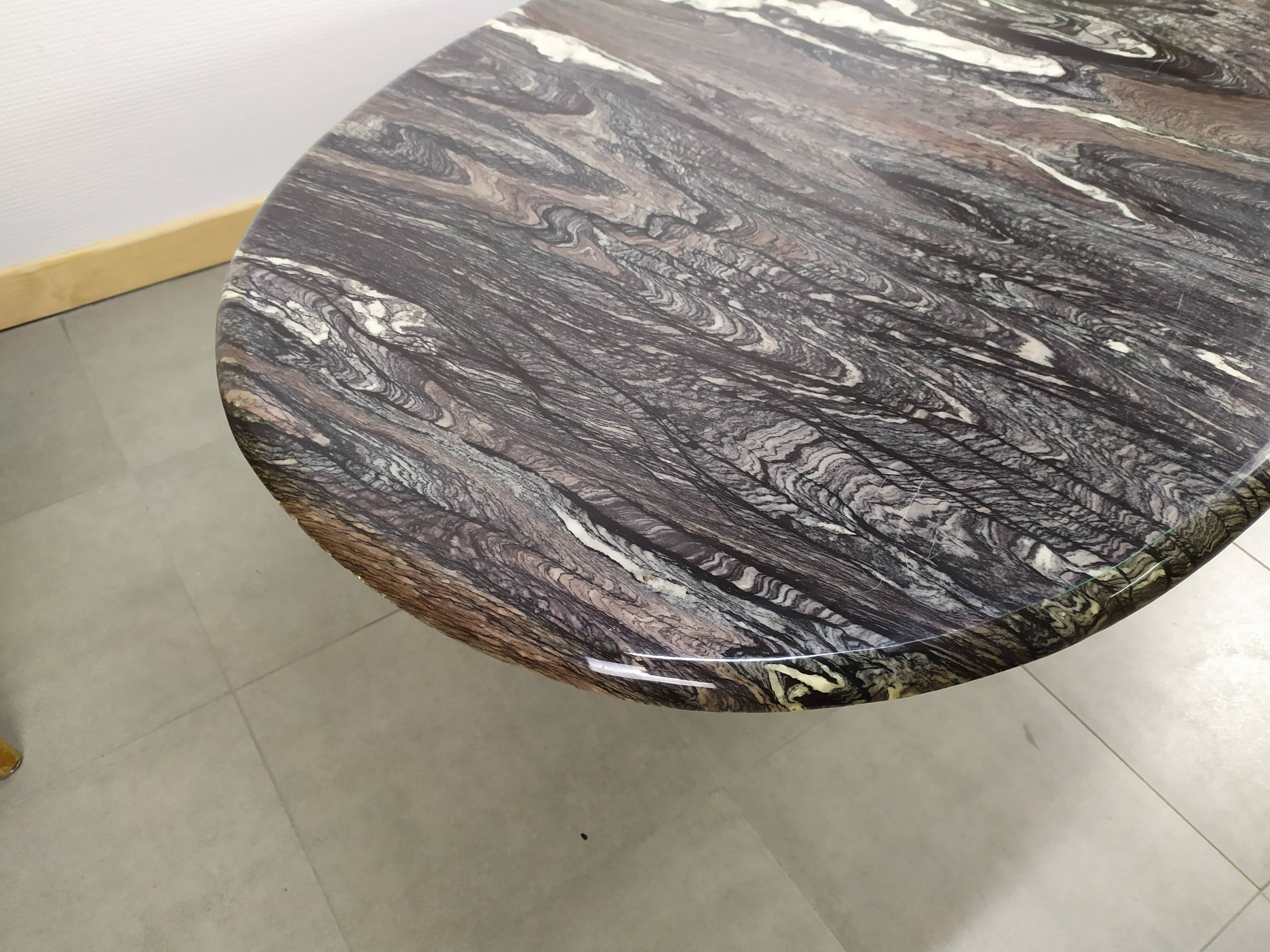 Ancient Oval Marble Coffee Table in Black Granite White Oval