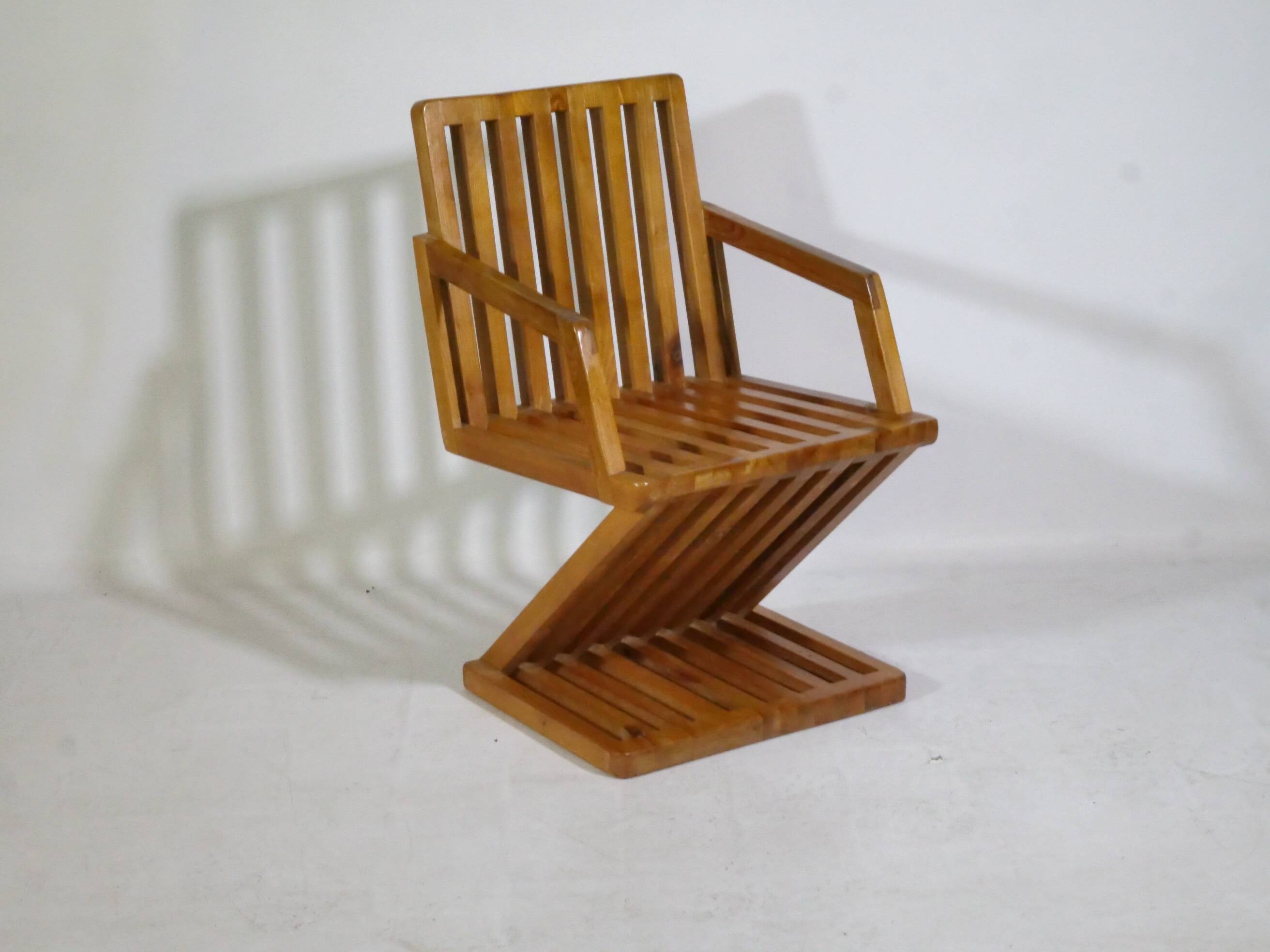 Mid-Century Design Z-Shaped Armchair in Cherry Wood, 1970s