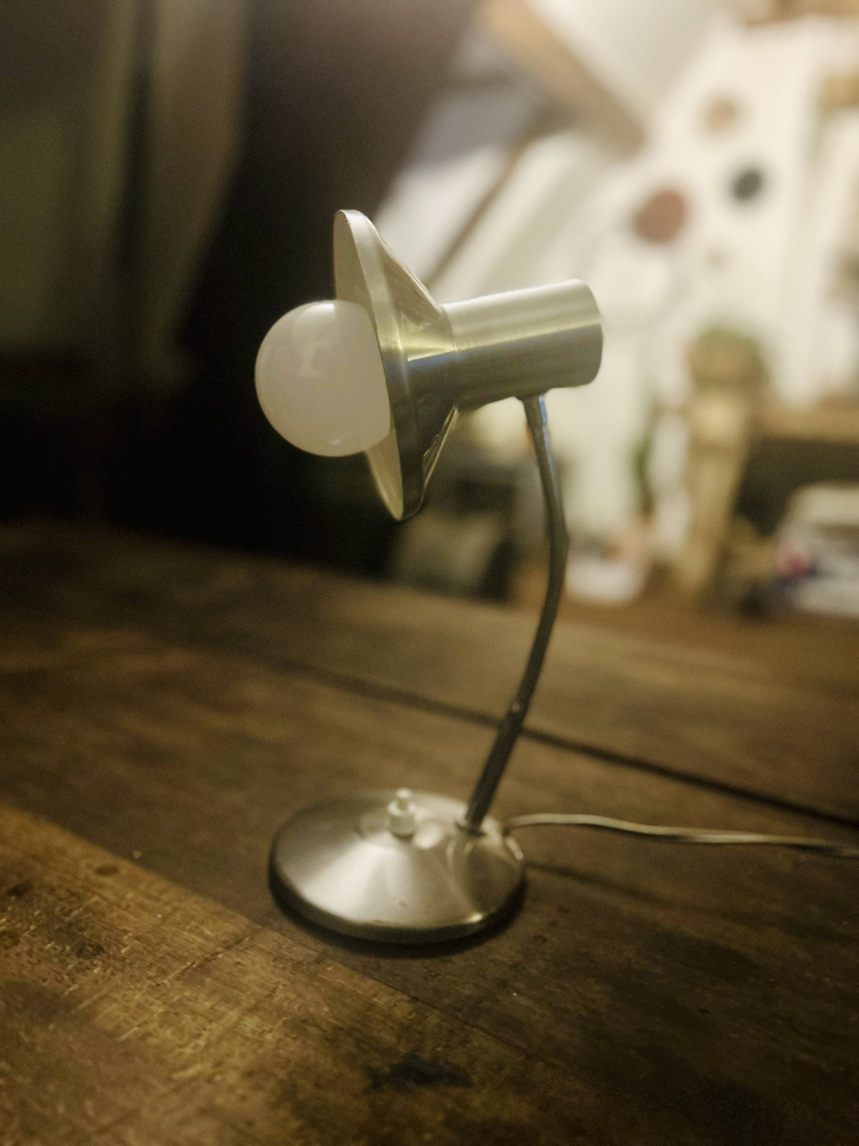 Magnificent little desk lamp from the 60s