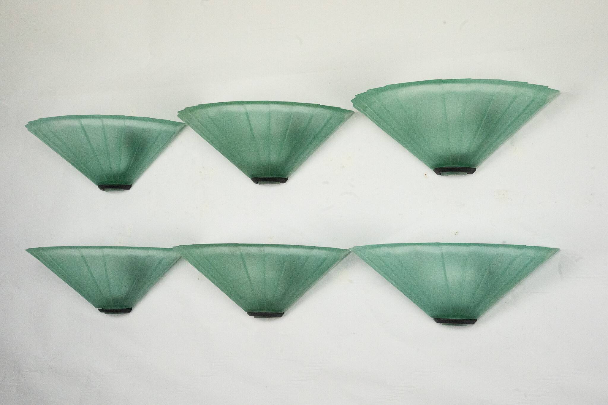 Set of six De Majo sconces in thick green murano glass. Italy 1980s