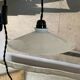 Paire de suspensions vintage en opaline blanche