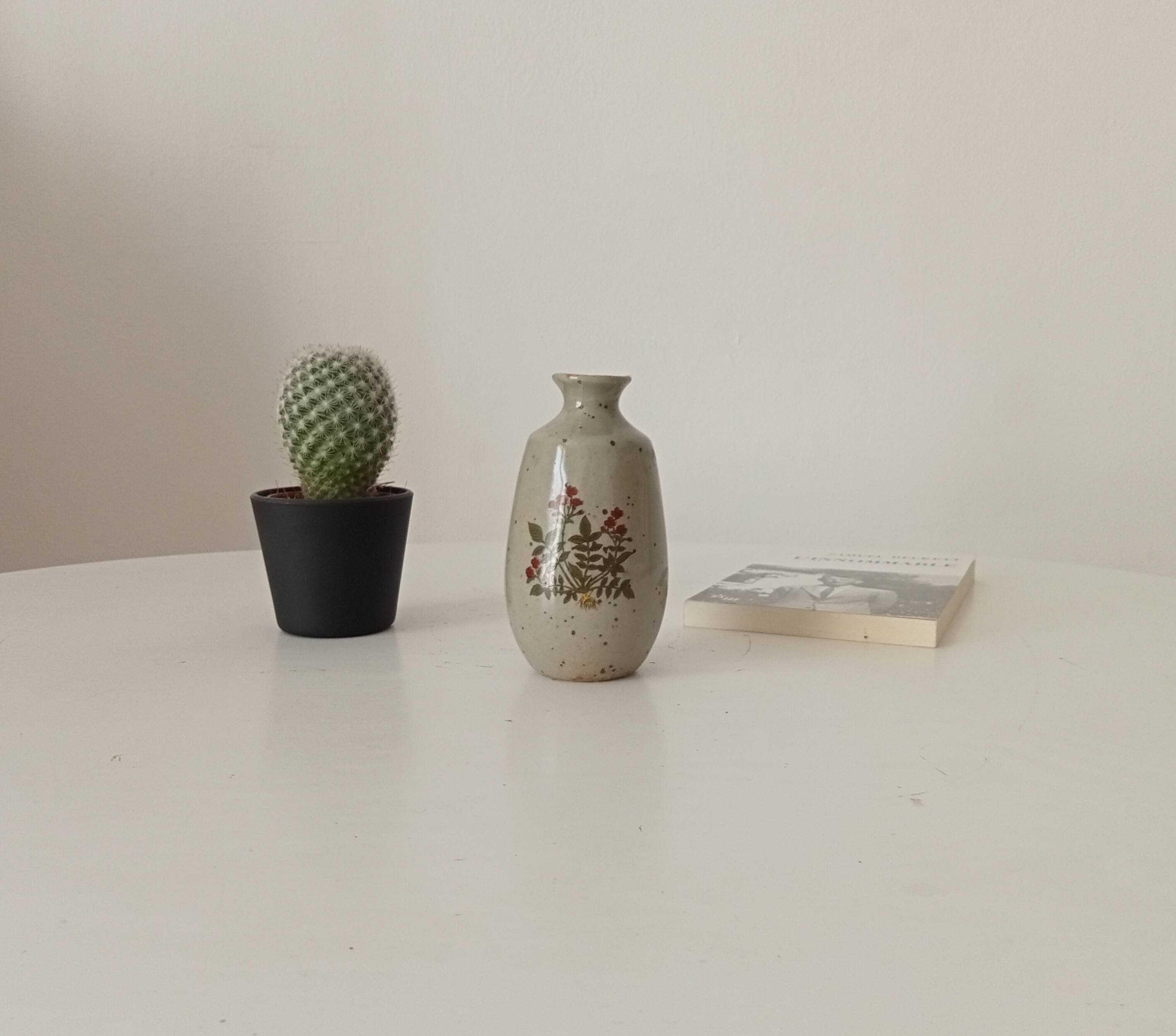 Petit vase vintage japonais en grès moucheté