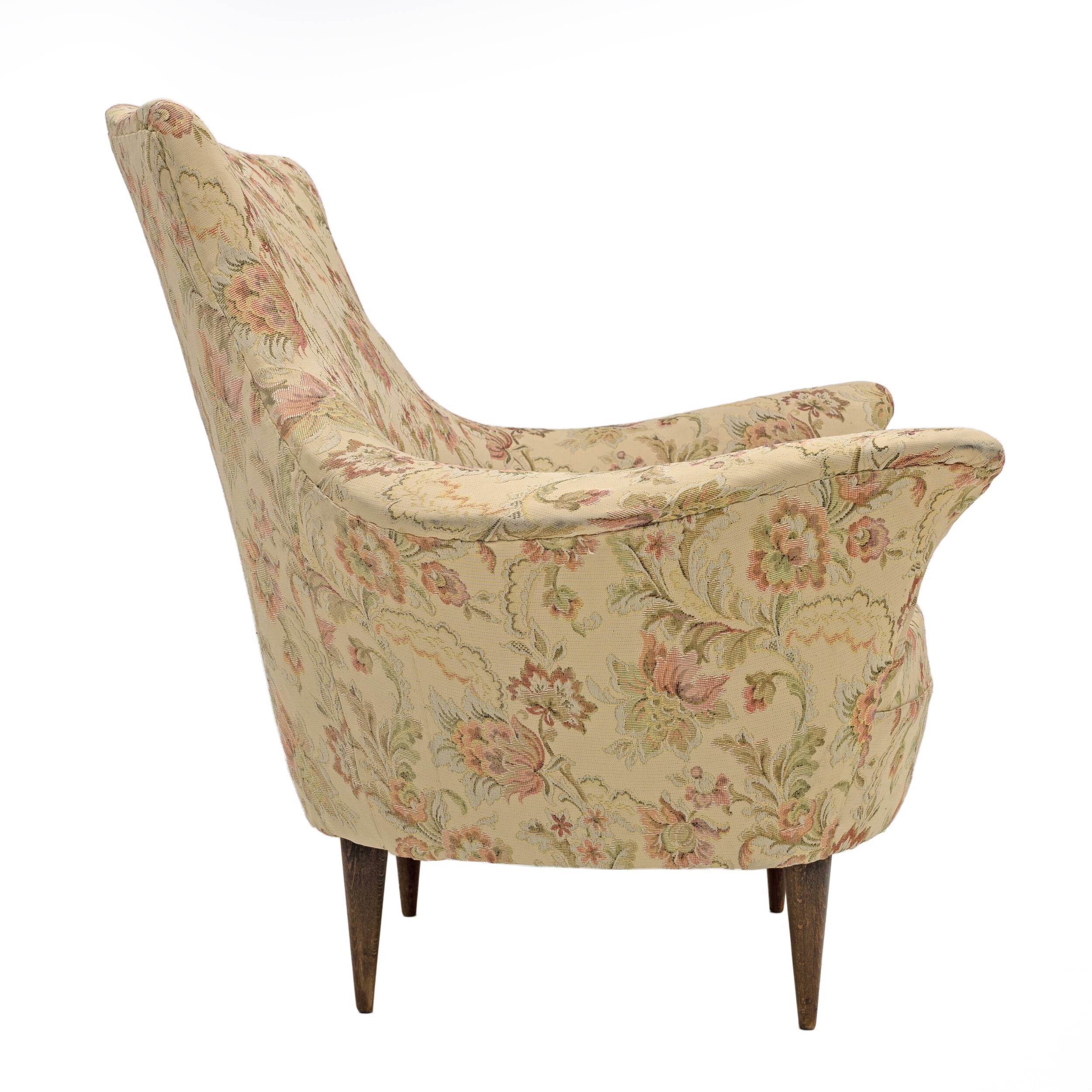 Pair of Manta Mid-Century Modern Italian Armchairs, 1950s