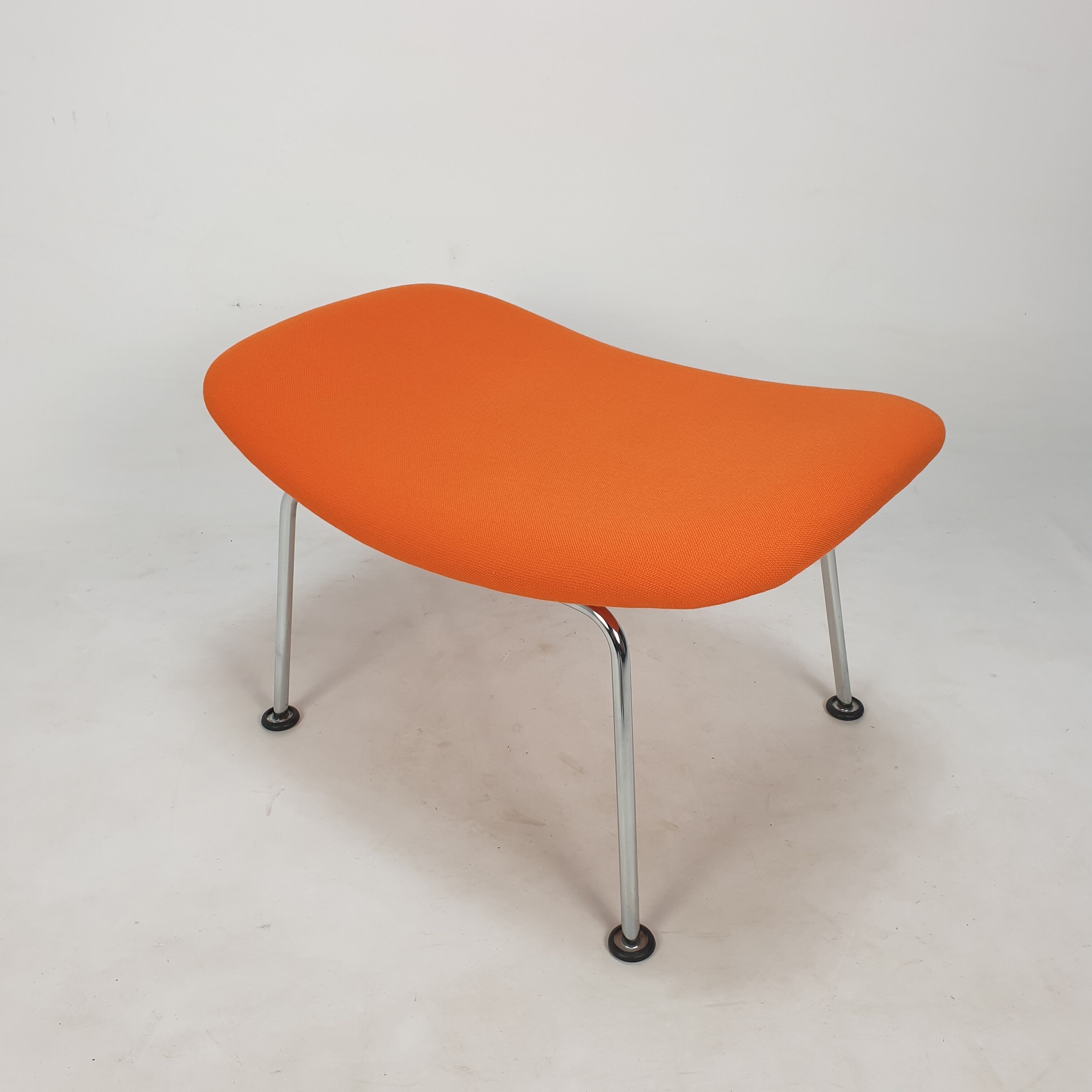 Oyster Chair and Ottoman by Pierre Paulin for Artifort
