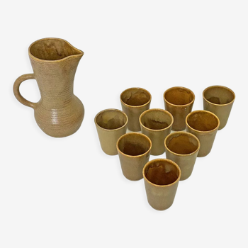 Set in stoneware carafe and 9 glasses