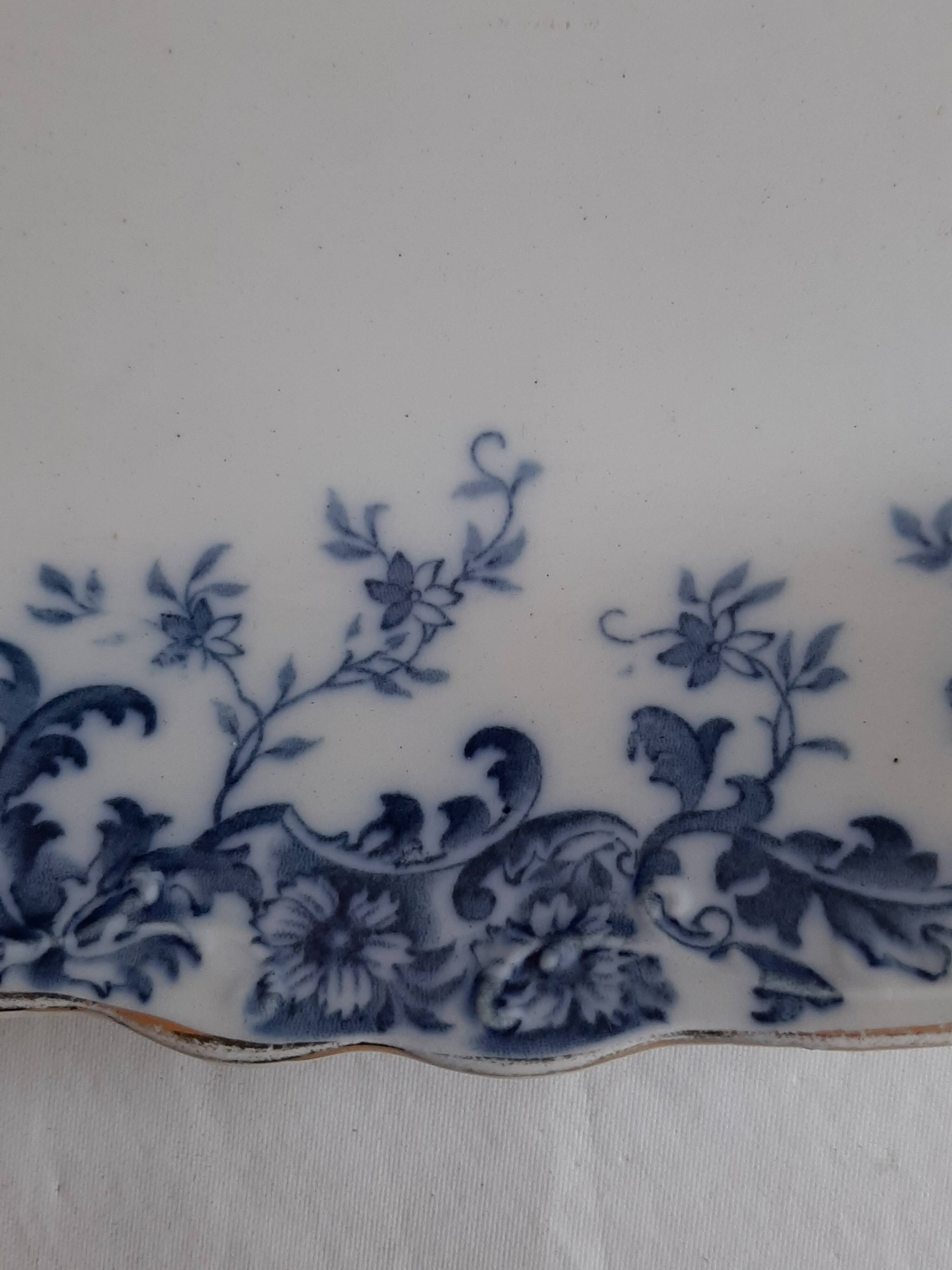 Large late 19th century English dish Tunstall W. ADAMS & Co 'Gloria'