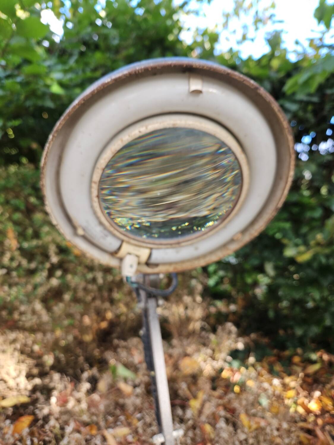 J.TOULEMONDE industrial design workshop magnifying lamp