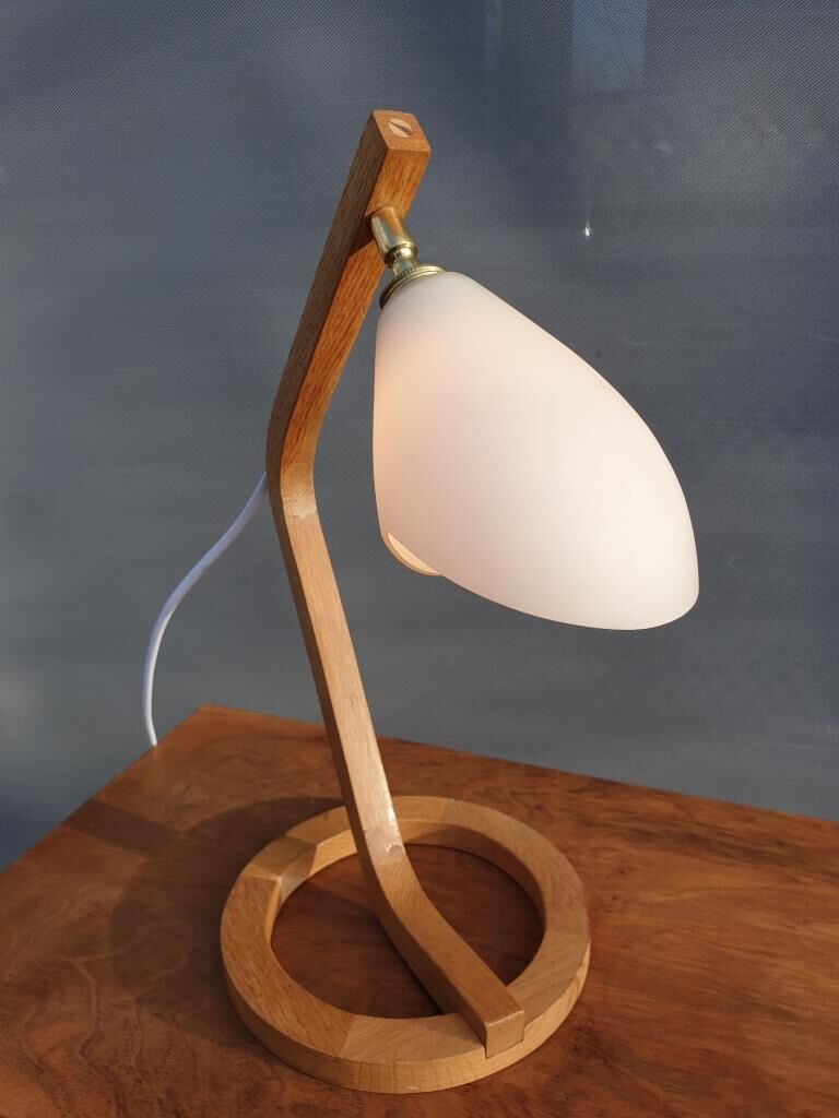 Scandinavian snowdrop design table lamp