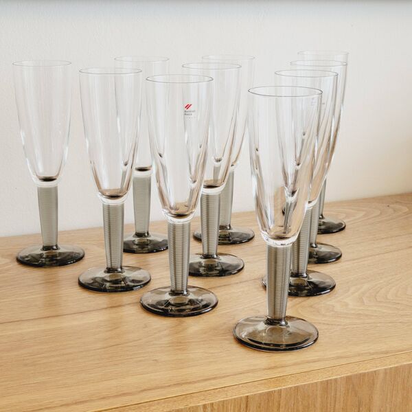 10 flûtes à champagne vintage Bormioli Rocco en cristal strié gris