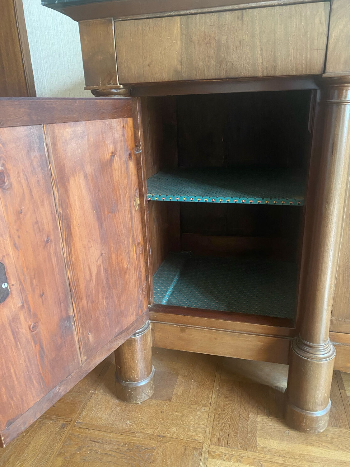 Enfilade Empire period and not style. No shipping.