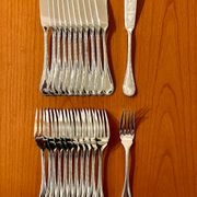 Christofle Perles 12-piece fish cutlery set, excellent condition