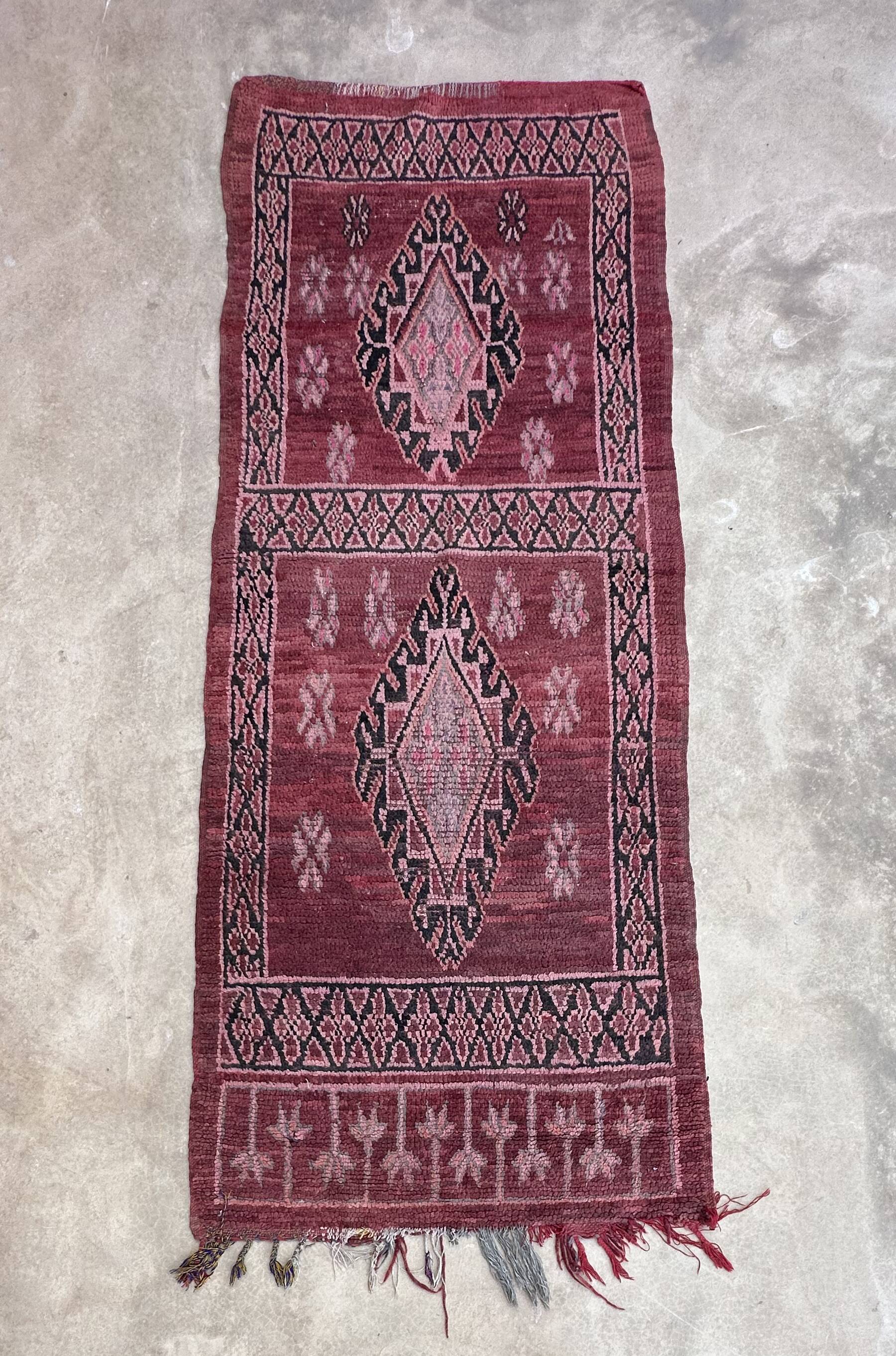 Moroccan carpet - 111 x 271 cm