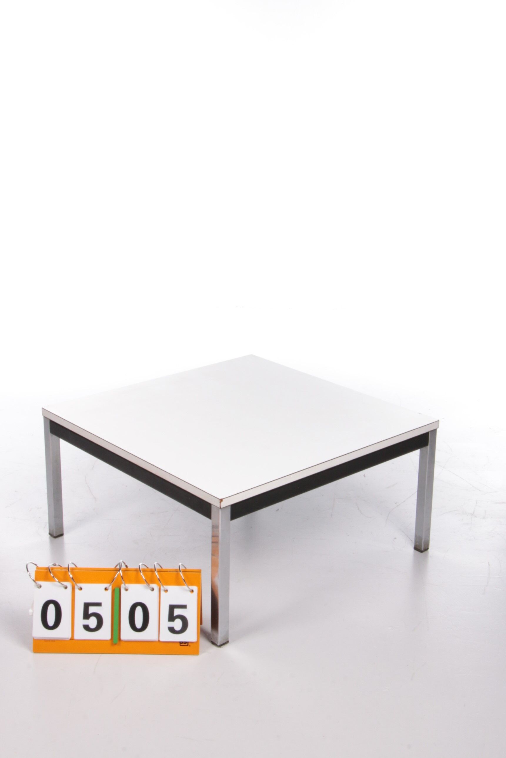 Martin Visser coffee table model TZ 56 7K made by 't Spectrum