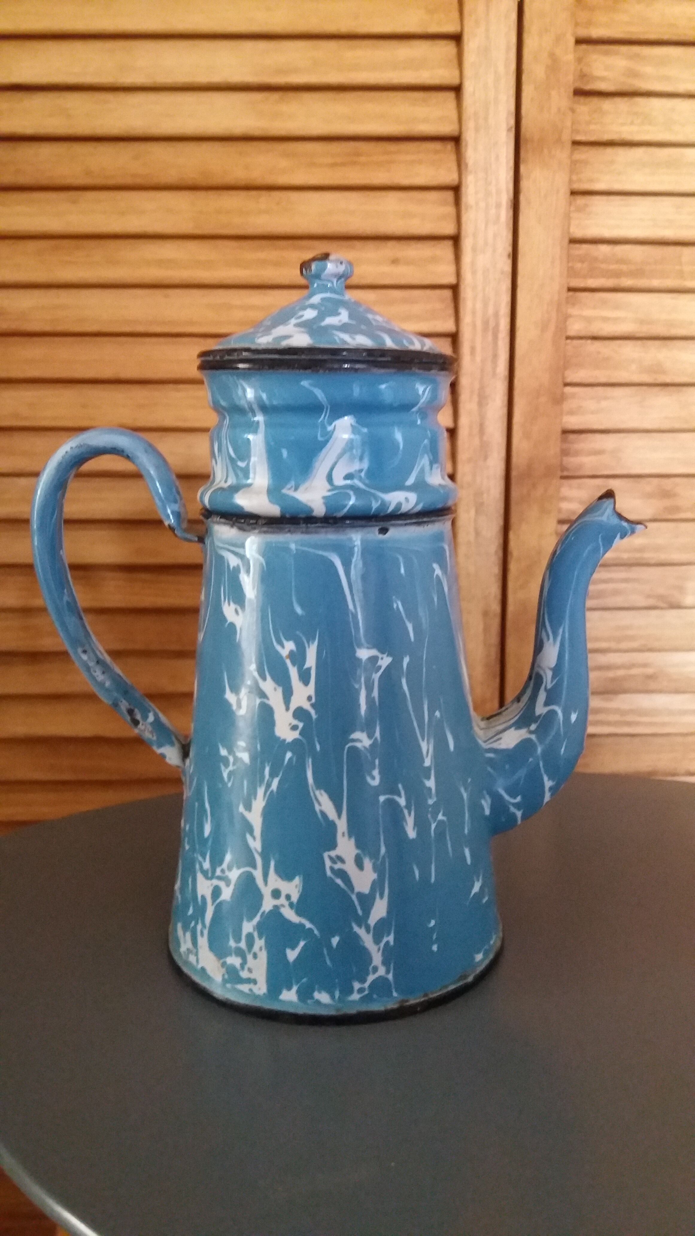 Enamelled coffee maker year 50