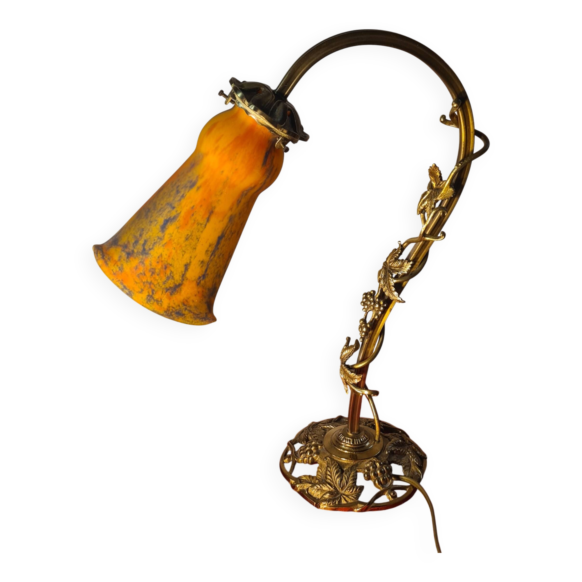 Art Nouveau desk lamp in bronze and gilded brass, 41 x 31 cm