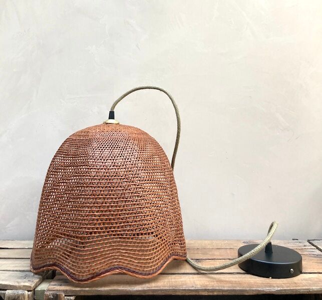 Wicker suspension tulip shape
