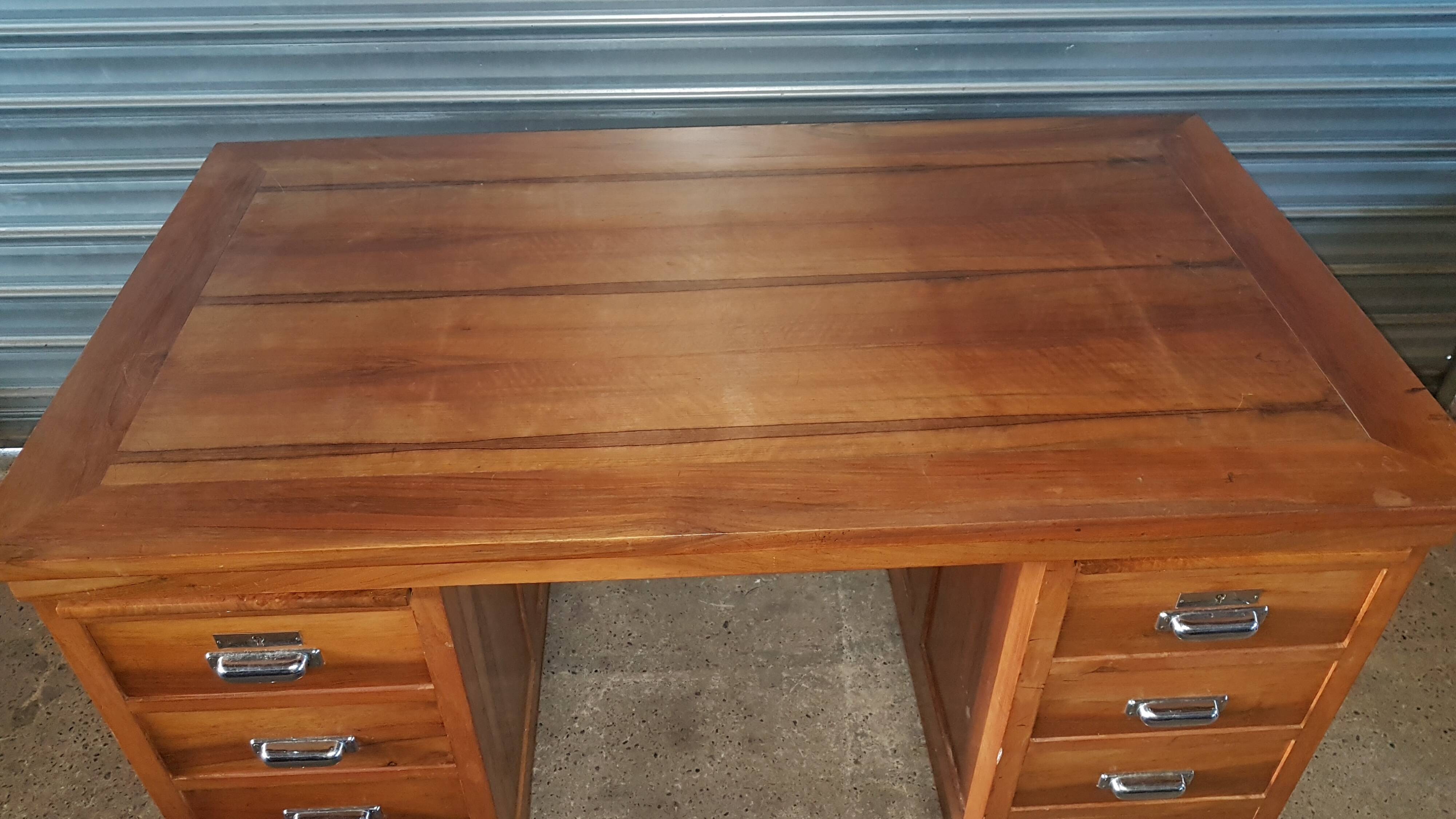 Walnut office with double lockers