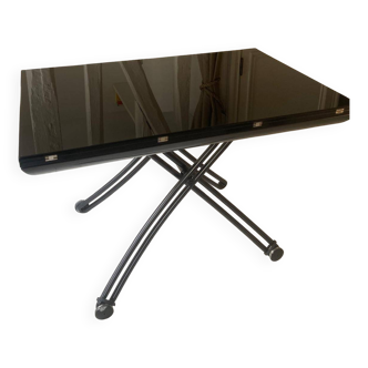 Transformable coffee and dining table