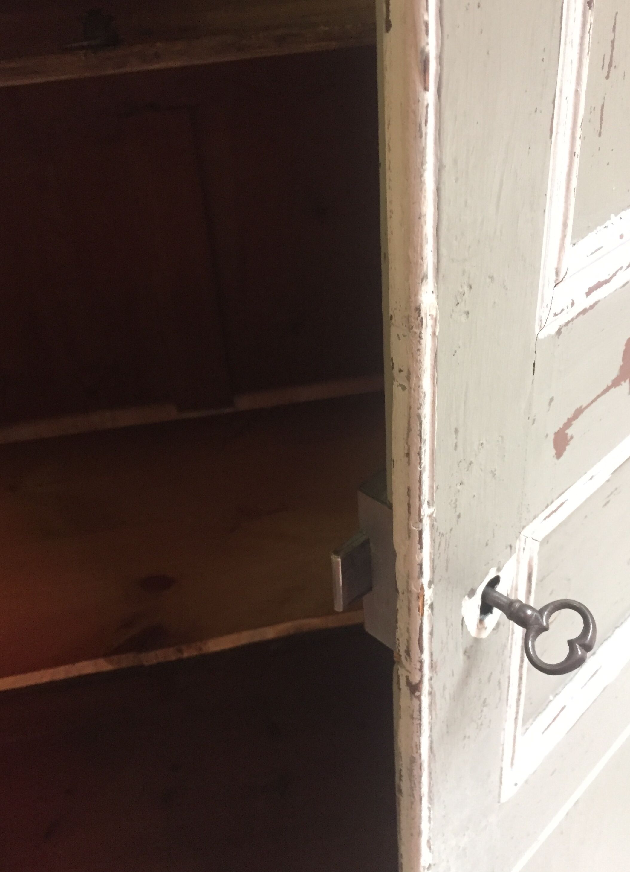 Two tone Parisian 2 door wardrobe