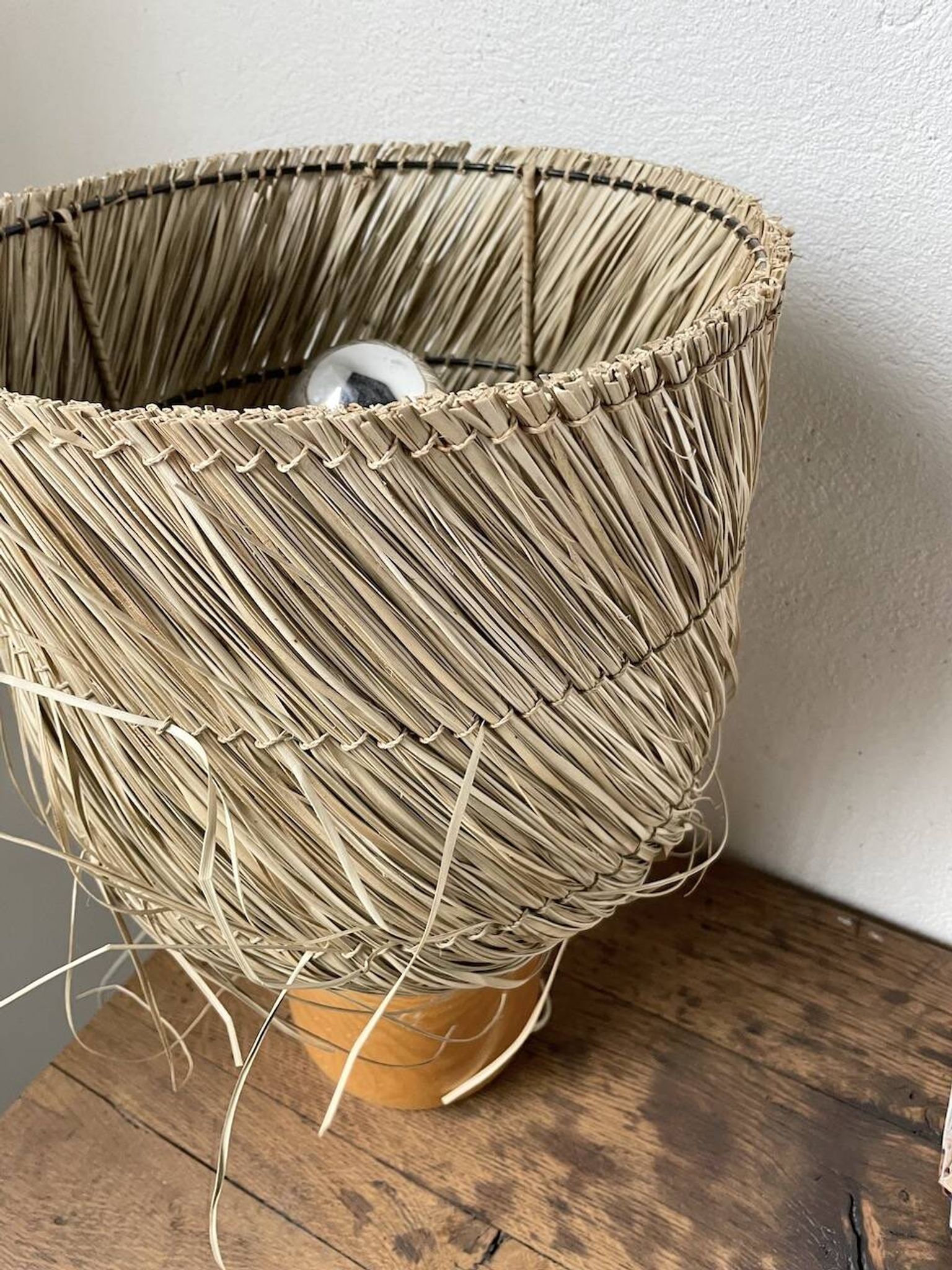 Lampe années 50 bois et paille