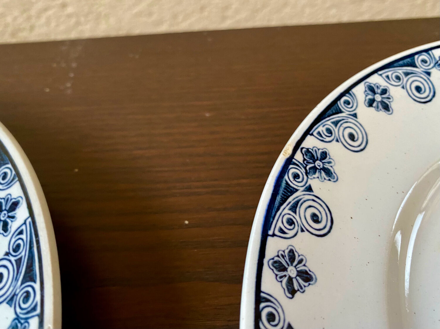 Service of 10 flat ceramic plates St Amand Marie-Rose vintage 20s/30s