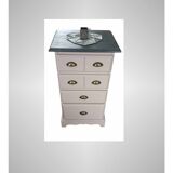 Revamped weekly chiffonier