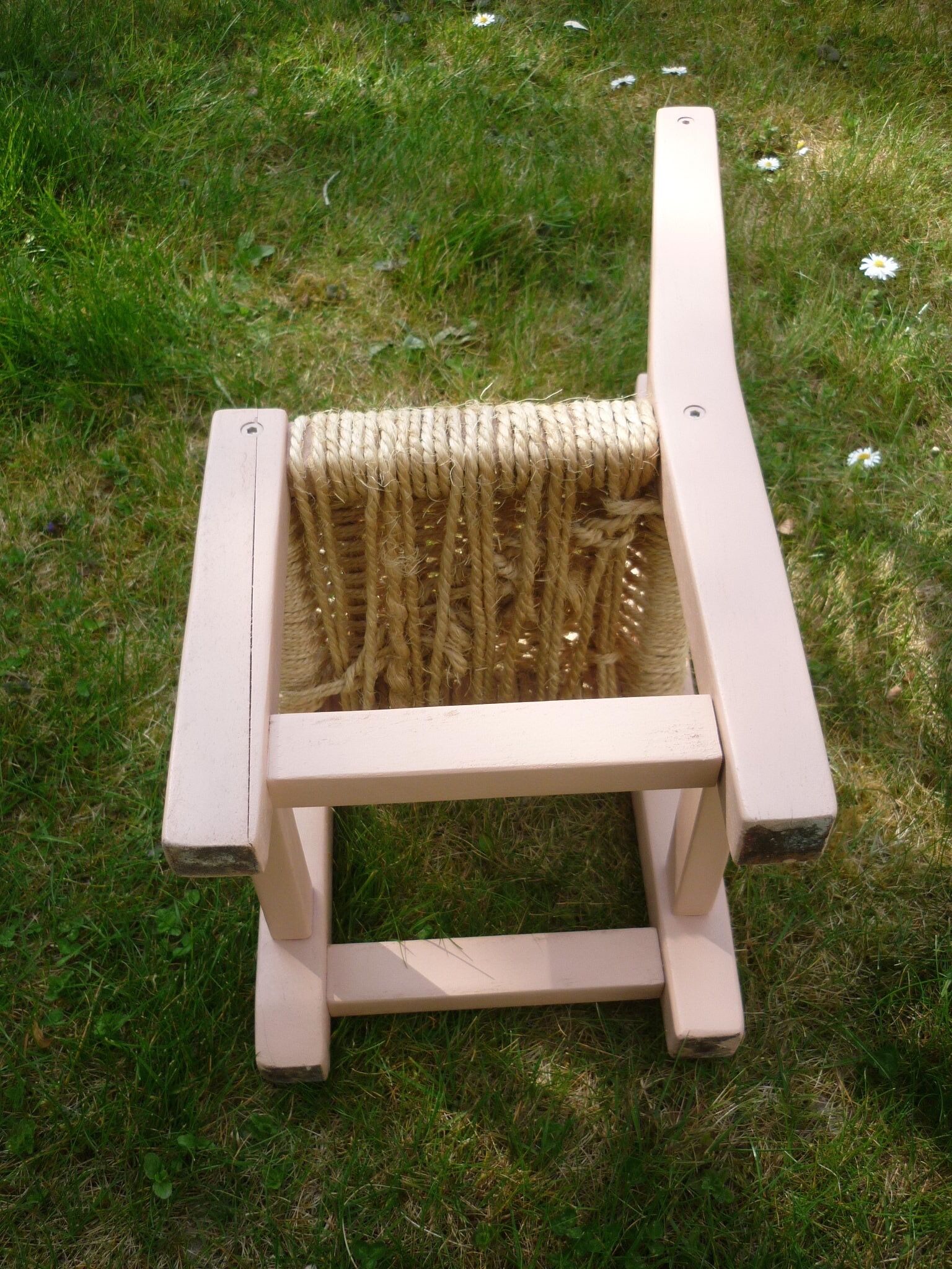 Pink braided seating chair