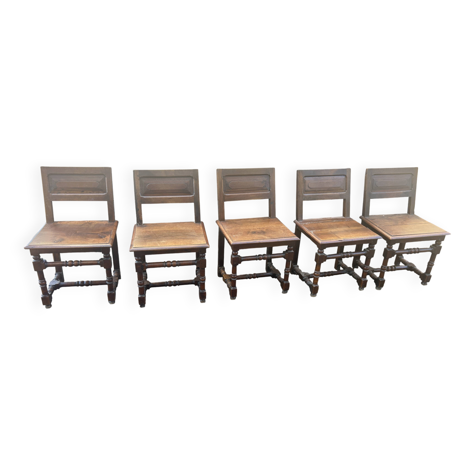 Lot de 5 Chaises en bois de style Louis XIII