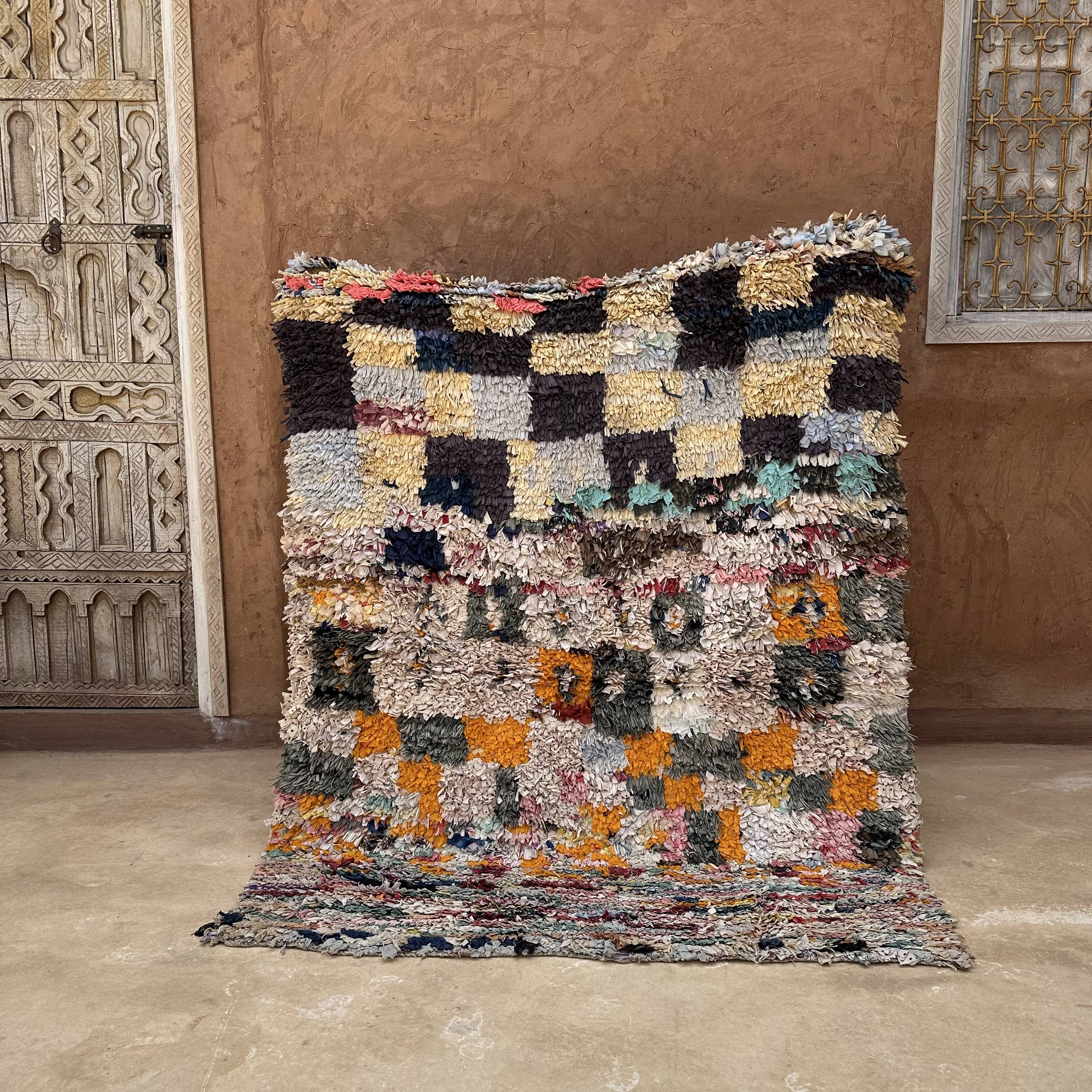 Colorful Boucherouite Berber rug - 129 x 160 cm