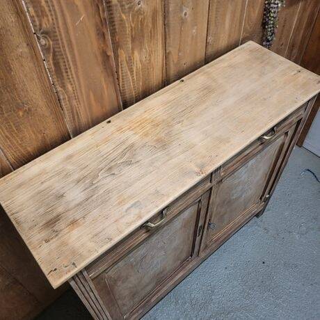 Low buffet / vintage sideboard in carved wood – Art Deco style