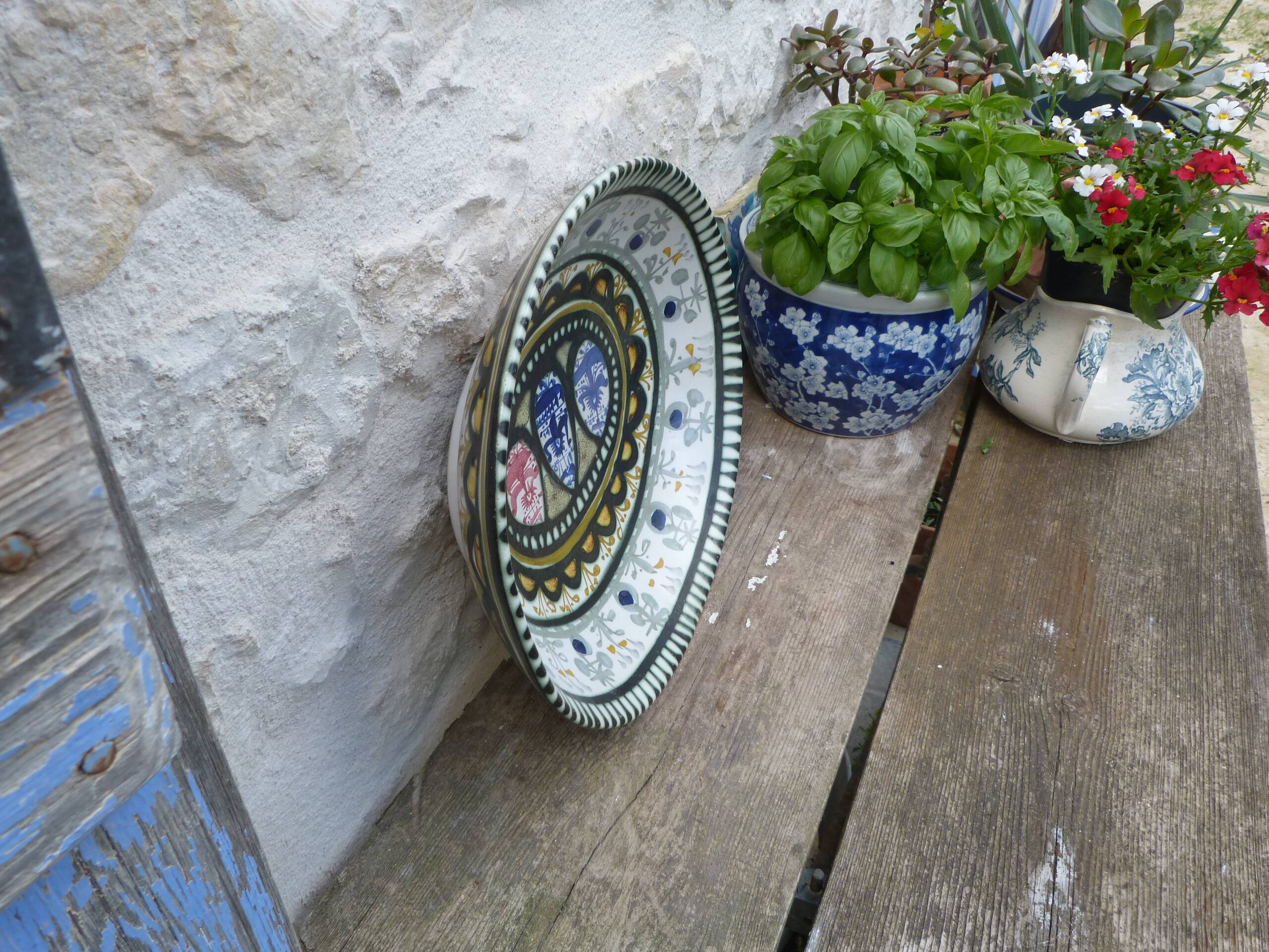 Large hollow ceramic dish from Quimper design L'Helguen André Keraluc