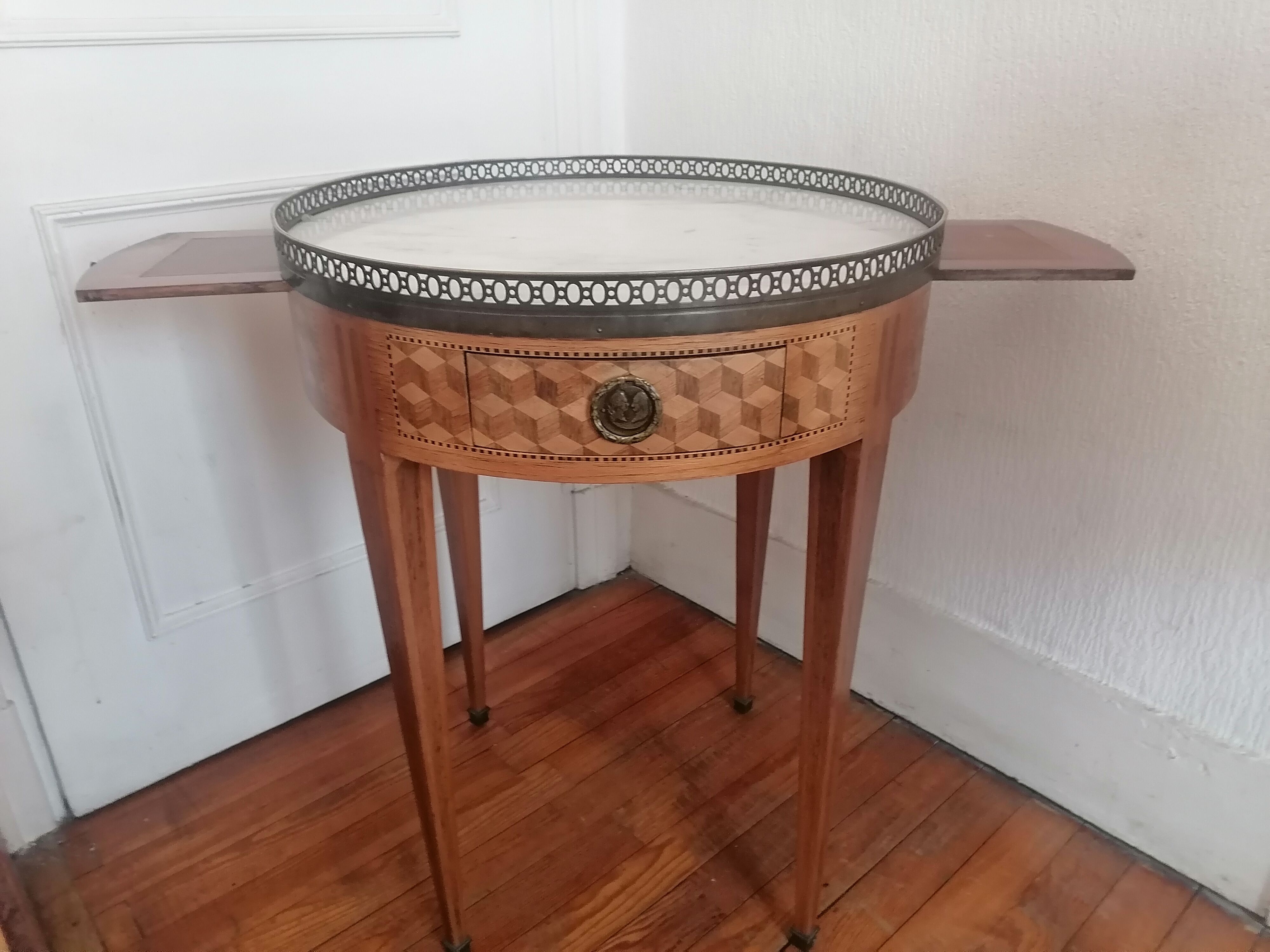 Table bouillote Louis XVI