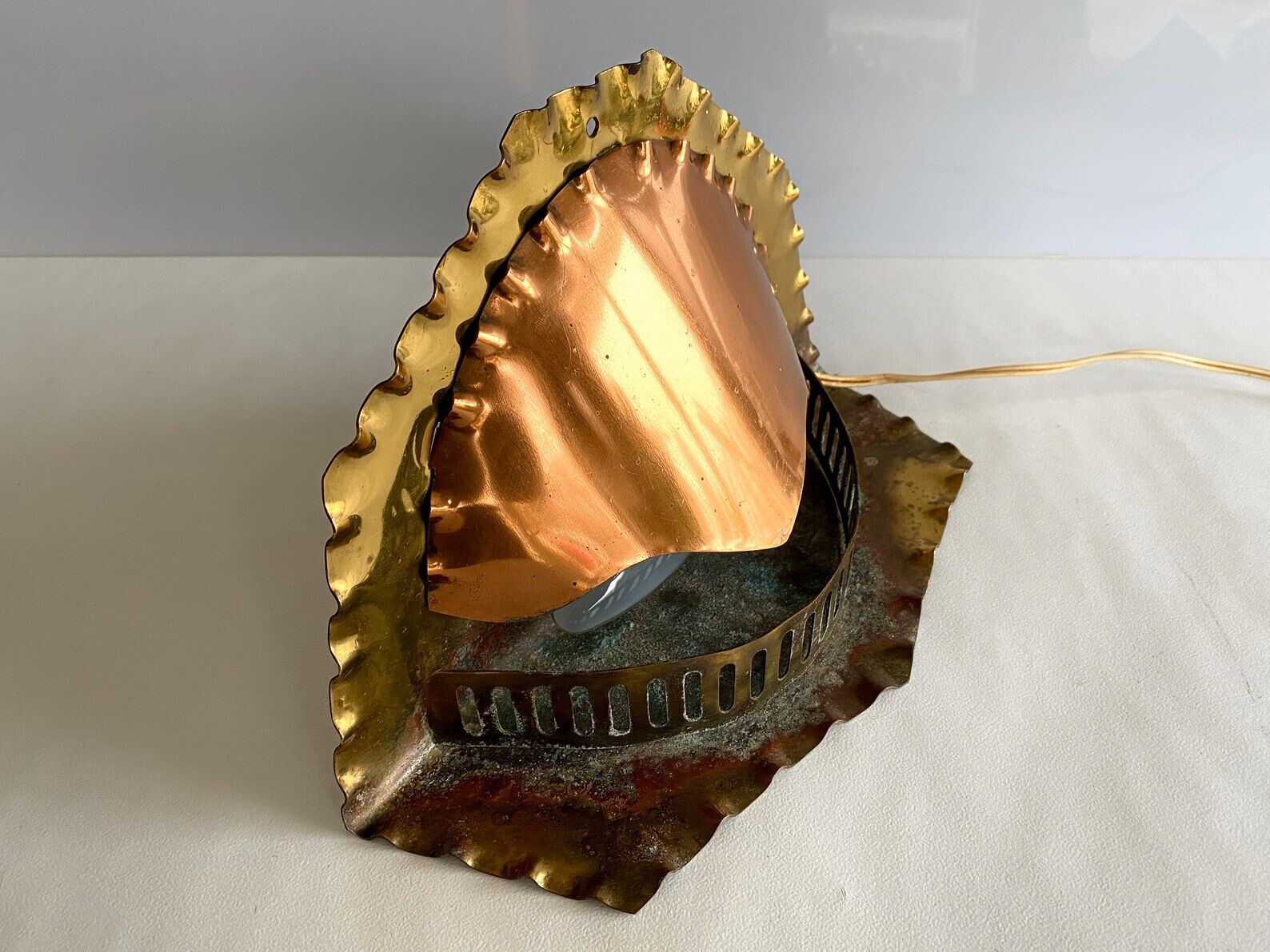 Unique mid century table lamp "fireplace" copper & brass, art deco, vintage light