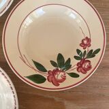 Set of 4 mismatched soup plates