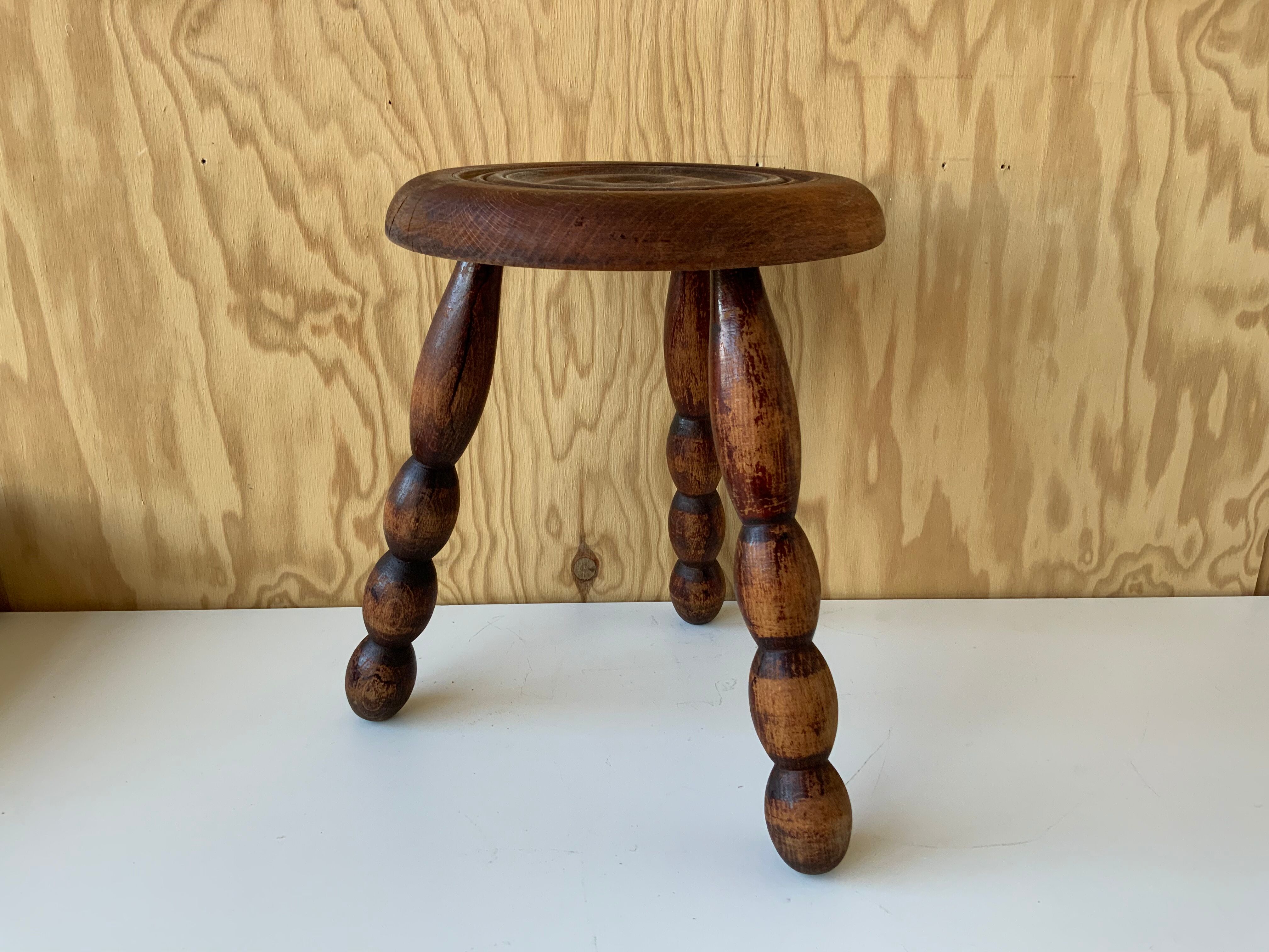 Tripod stool