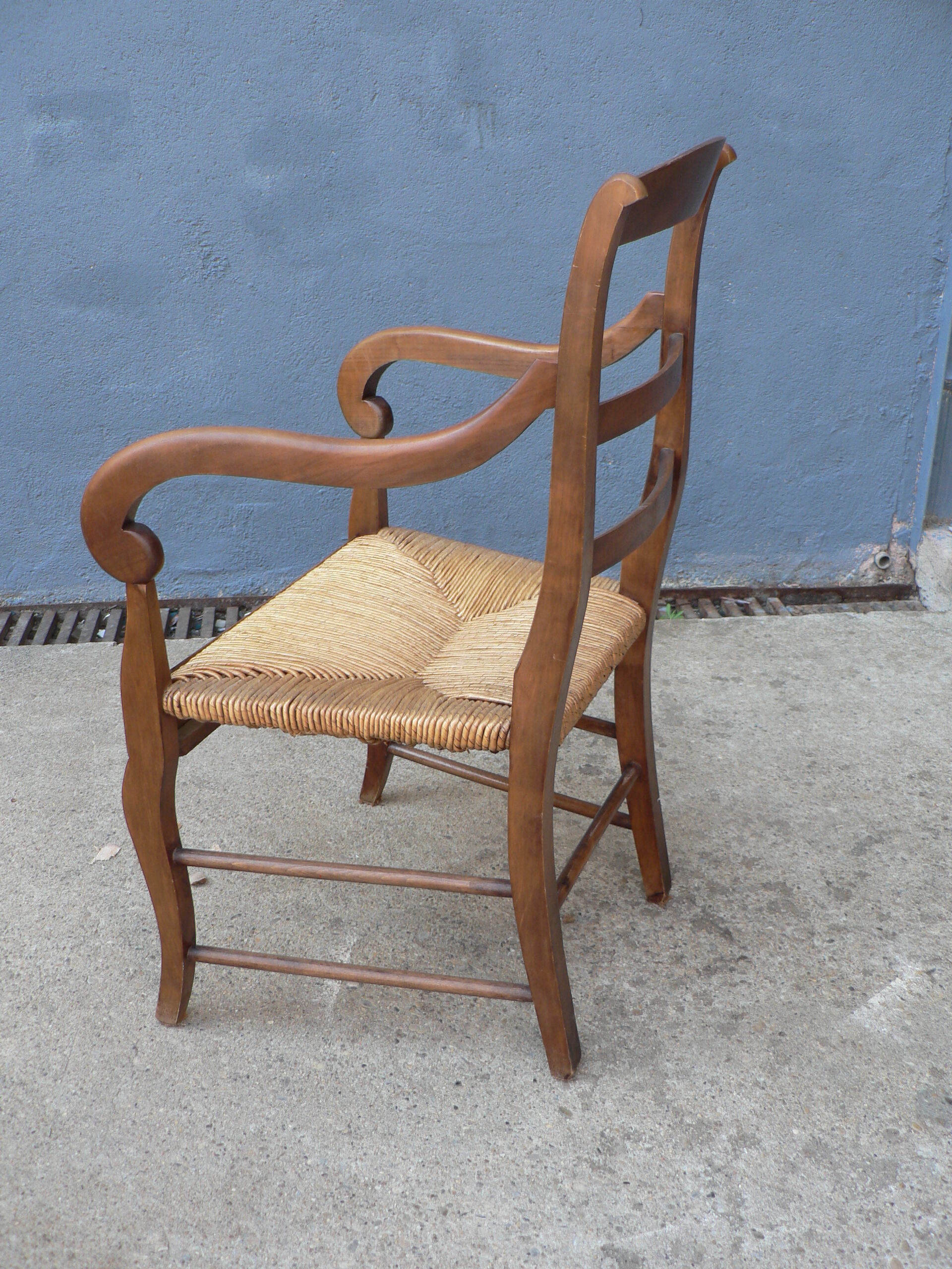 Straw provencal armchair