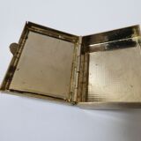 Metal and porcelain pill box roses decorations